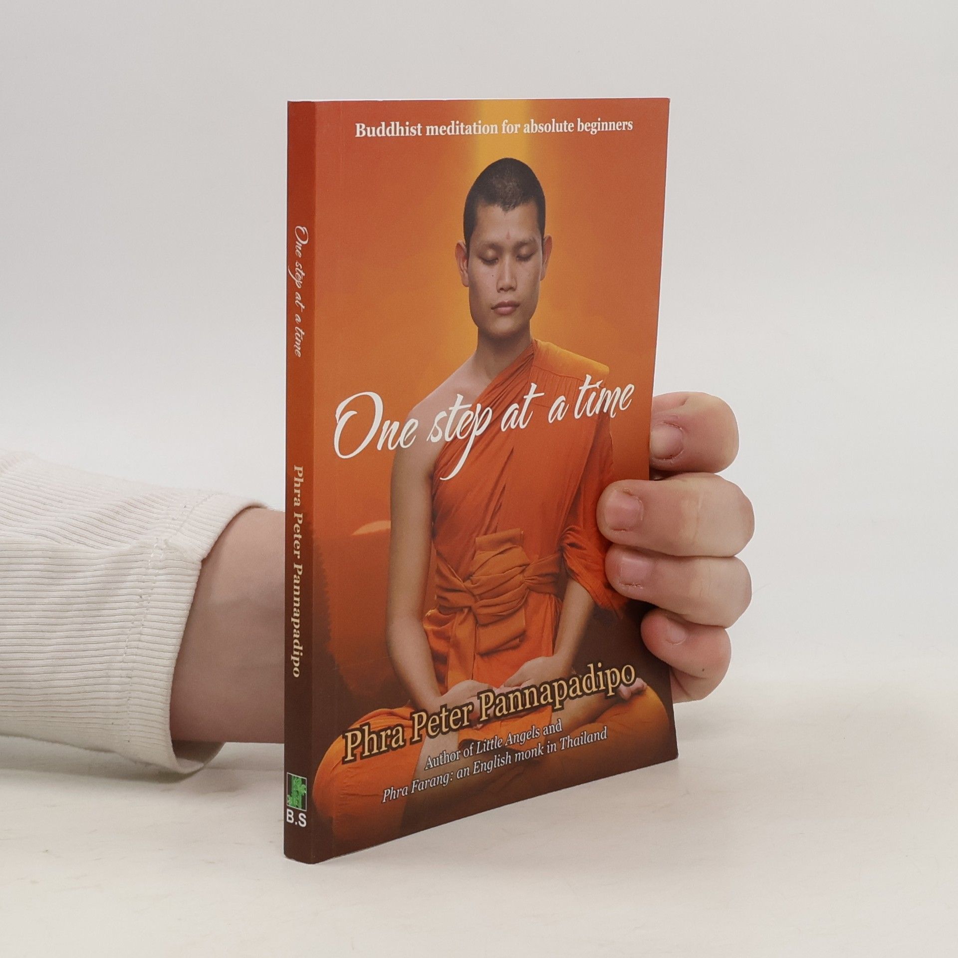 Phra Peter Pannapadipo One Step at a Time