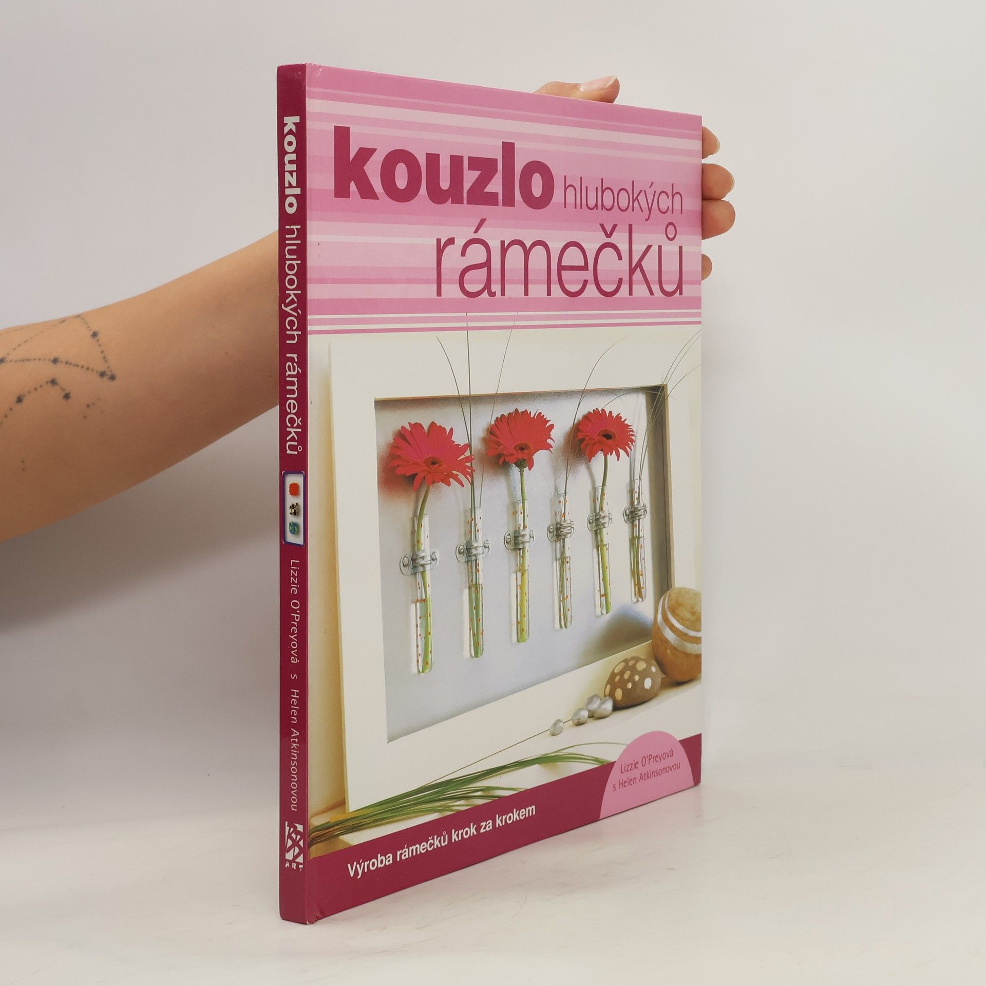 Lizzie O. Prey Kouzlo hlubokých rámečků
