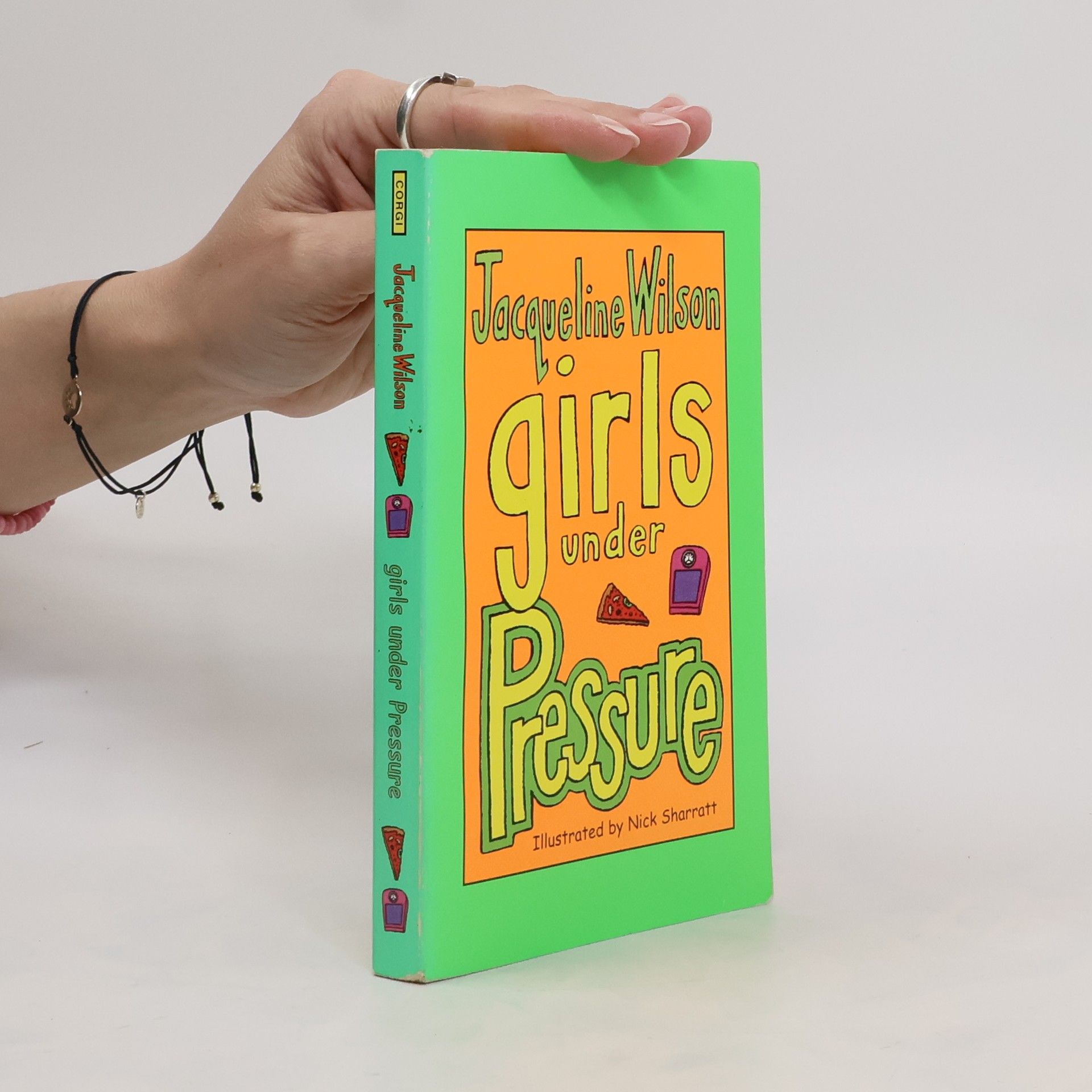 Jacqueline Wilson Girls under pressure