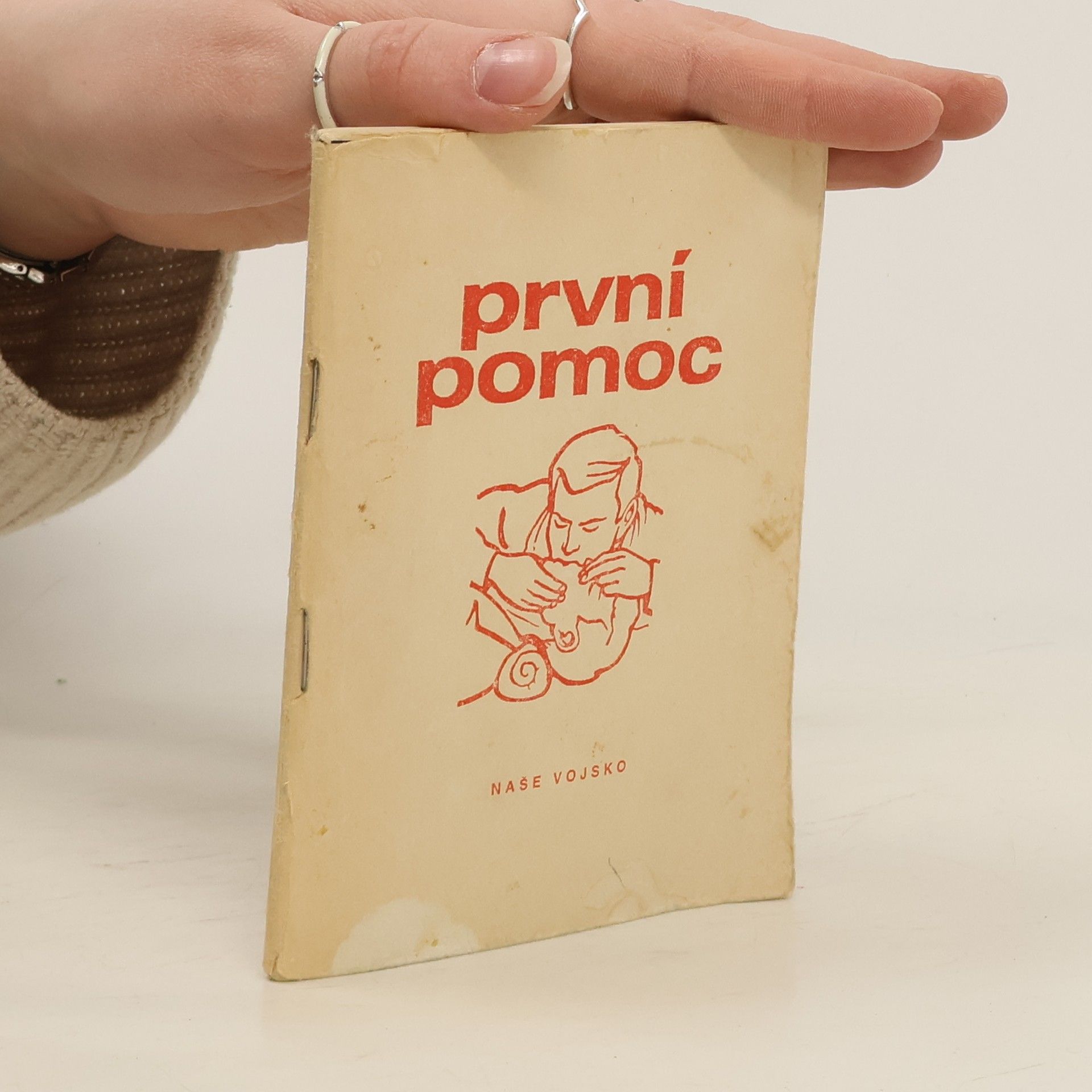 Autores varios První pomoc