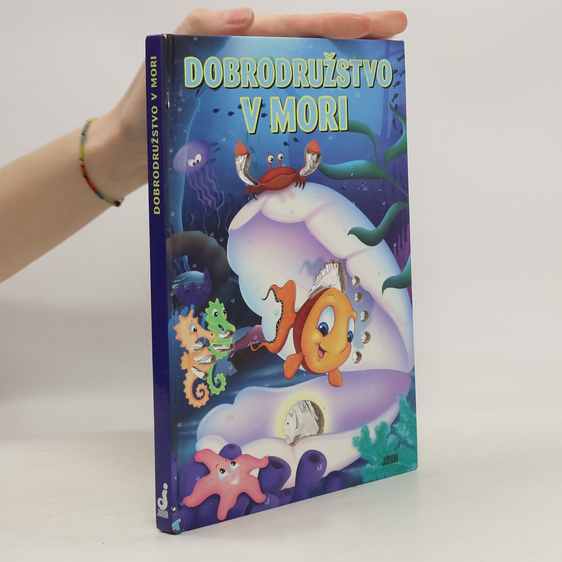 Collectif d'auteurs Dobrodružstvo v mori