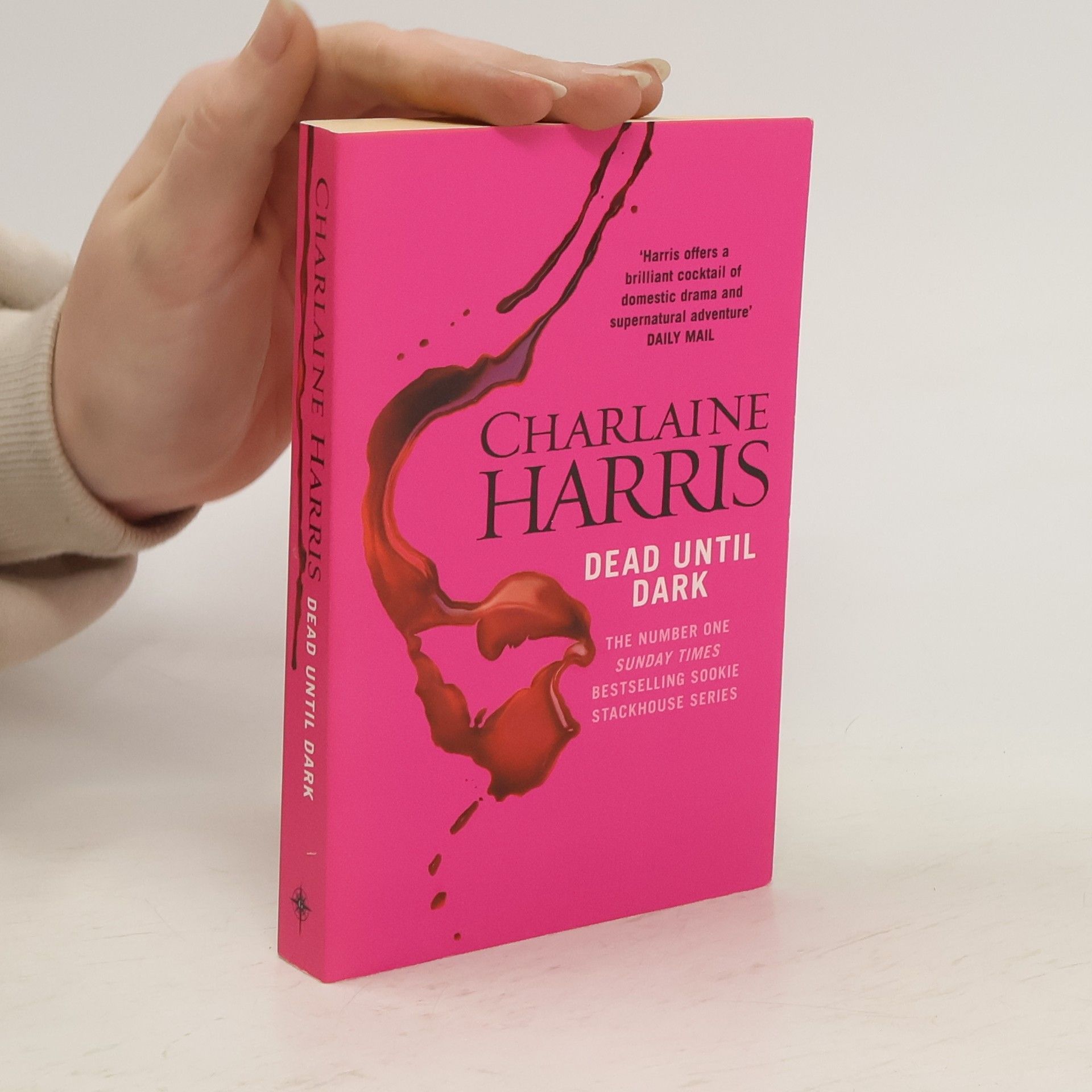 Charlaine Harris Dead until dark