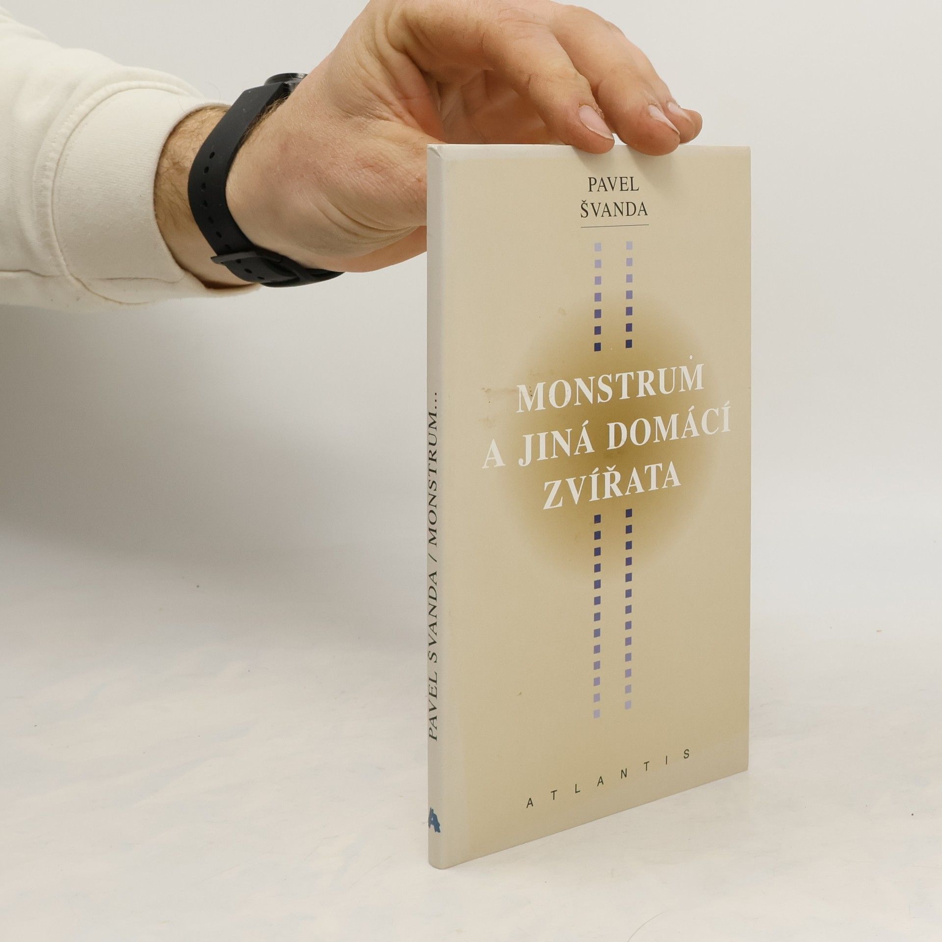 Pavel Švanda Monstrum a jiná domácí zvířata