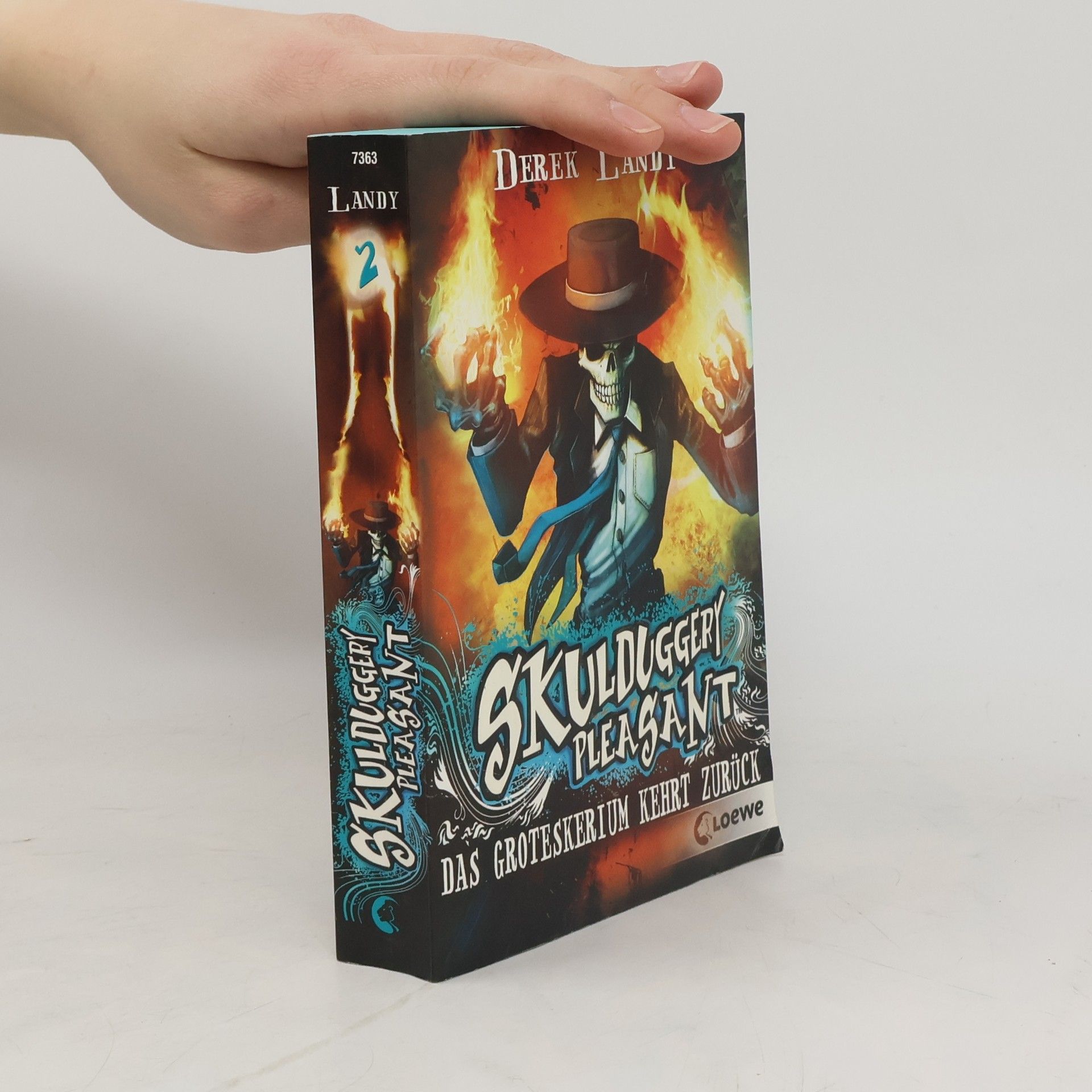 Derek Landy Skulduggery Pleasant