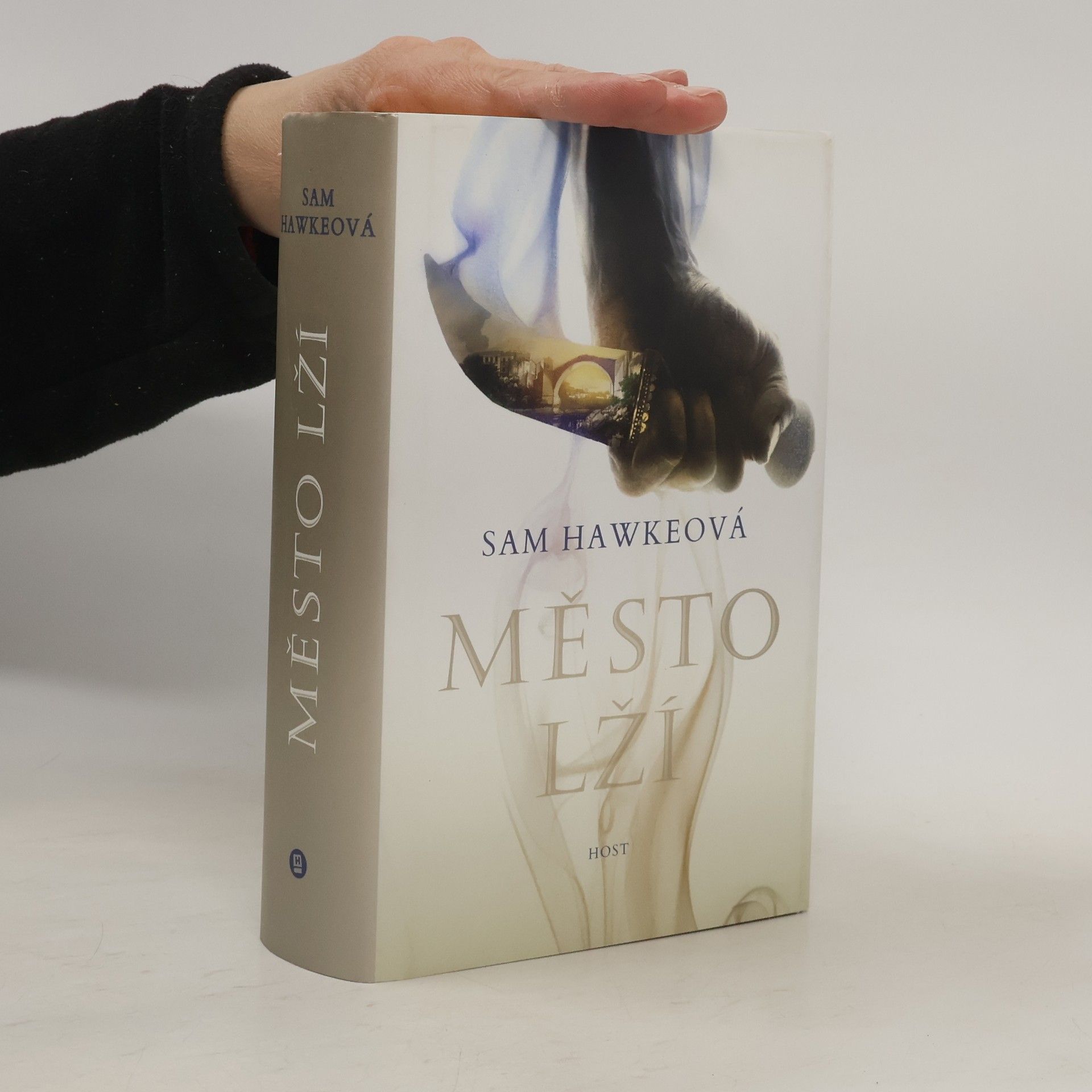 Sam Hawke Město lží