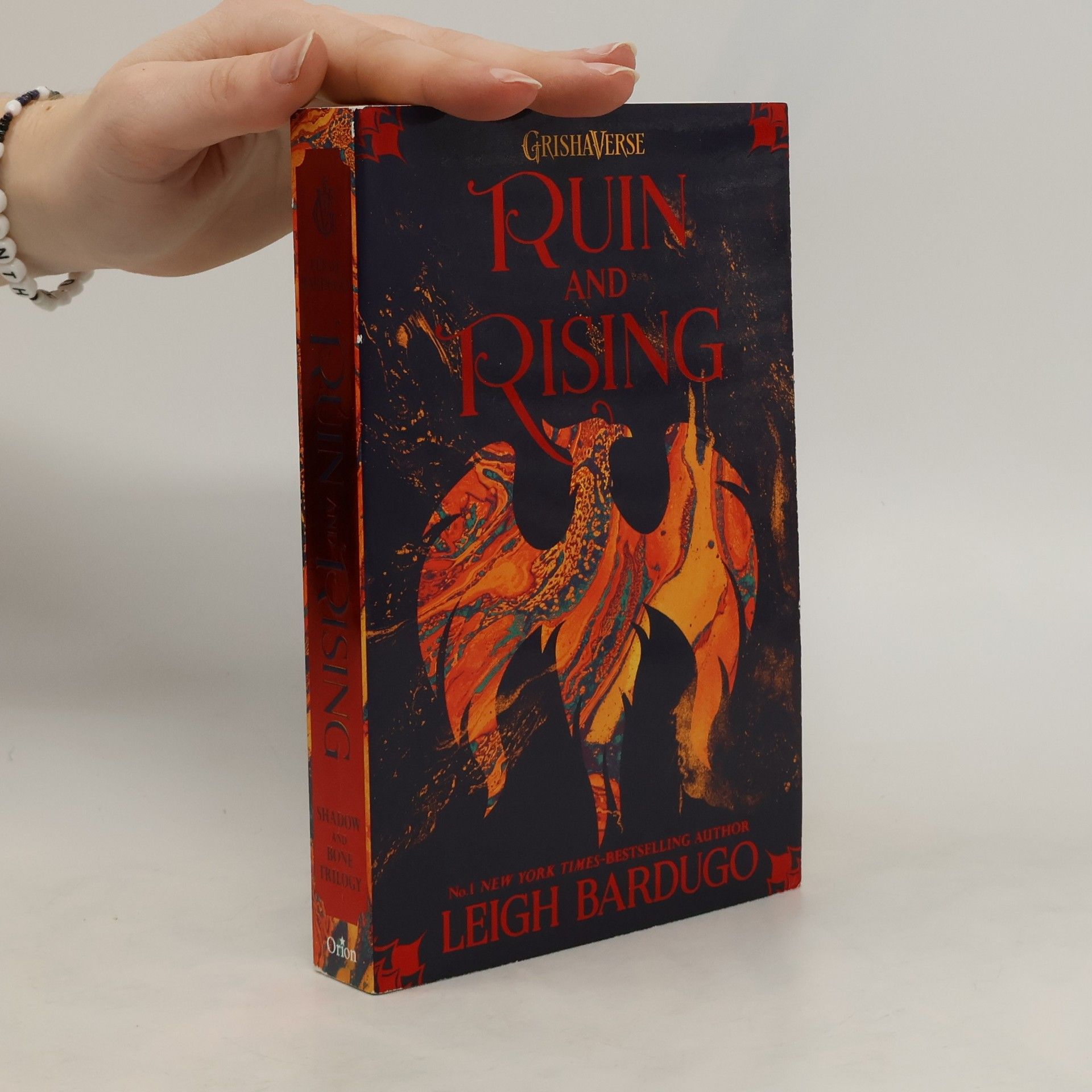 Leigh Bardugo Ruin and rising