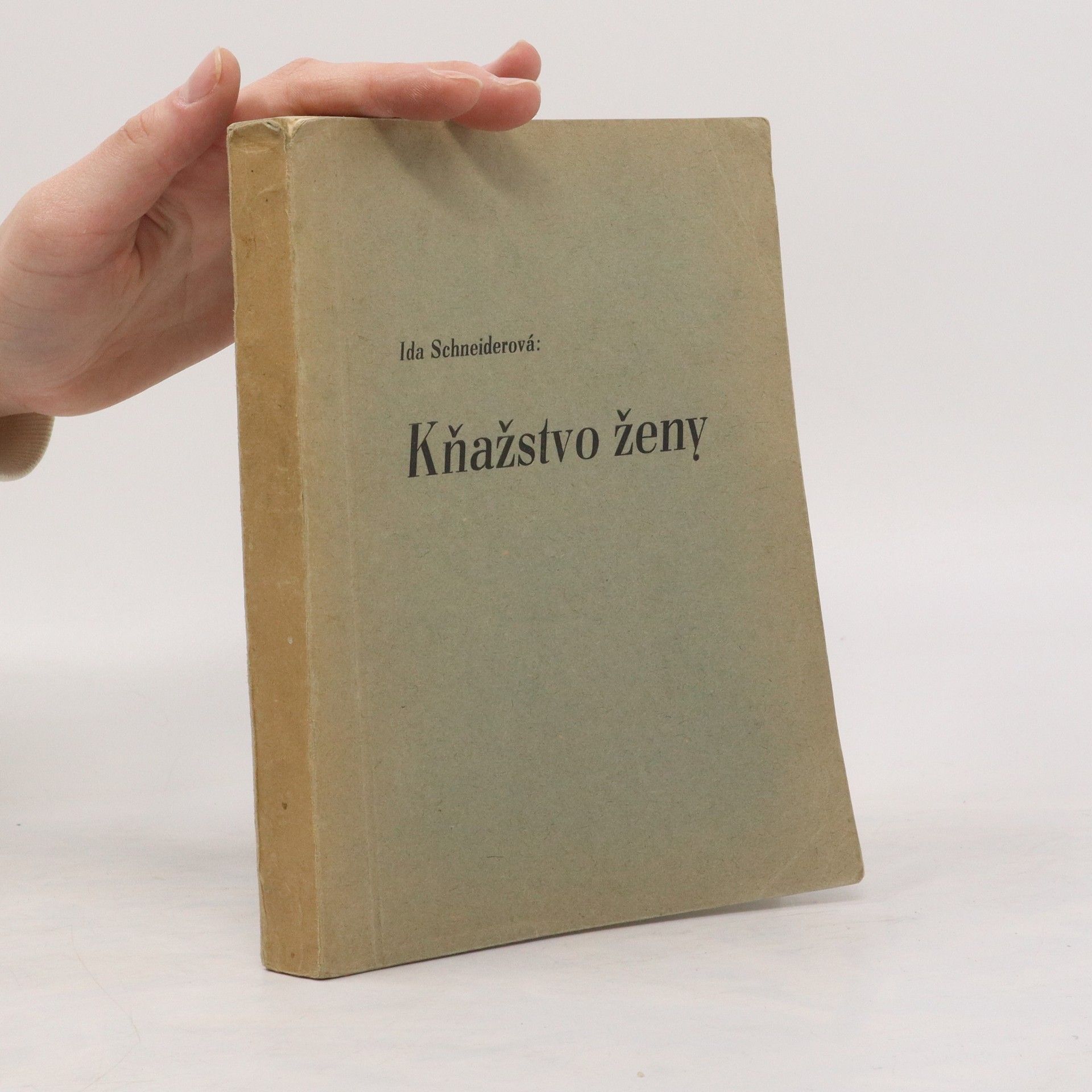 Ida Schneiderová Kňažstvo ženy