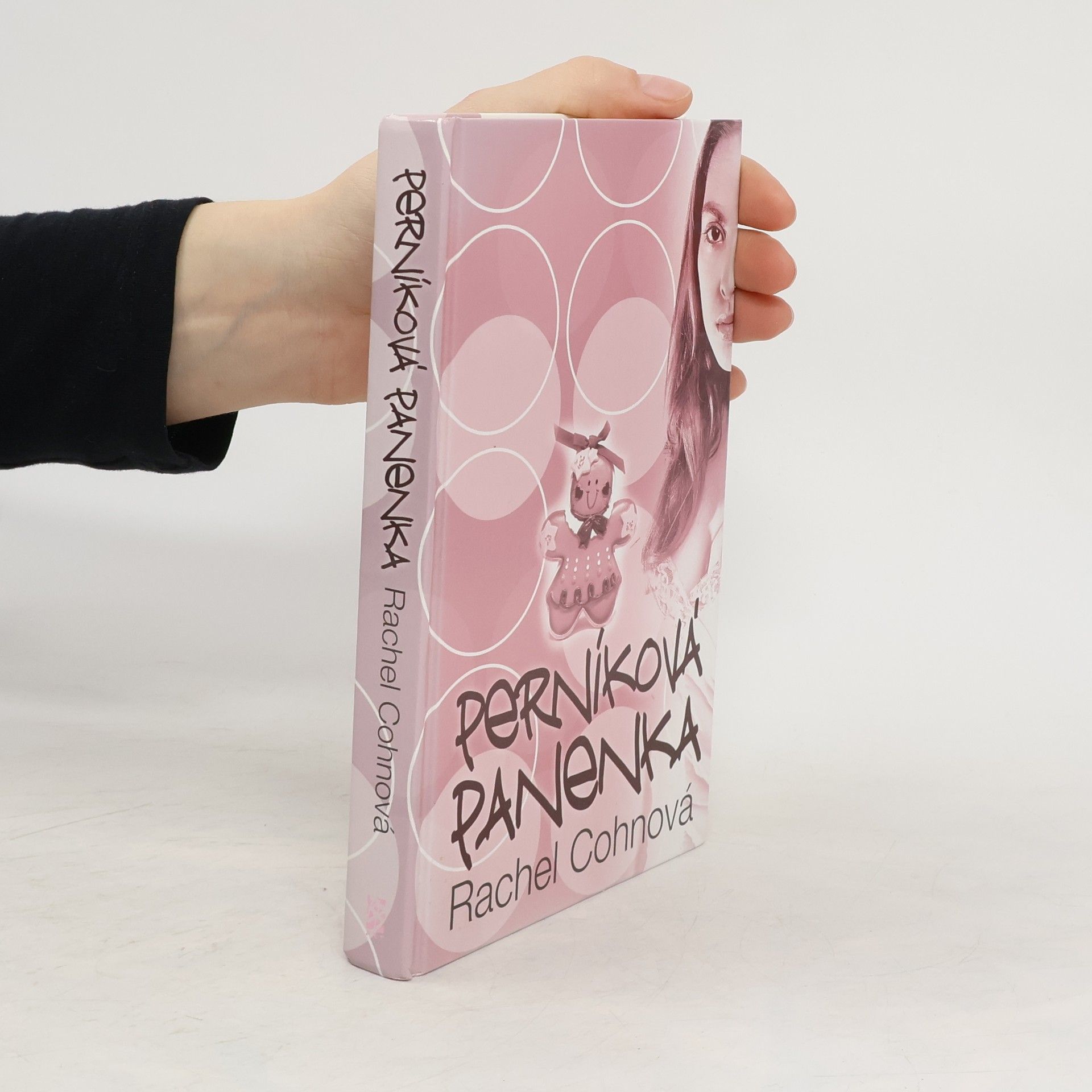 Rachel Cohn Perníková panenka