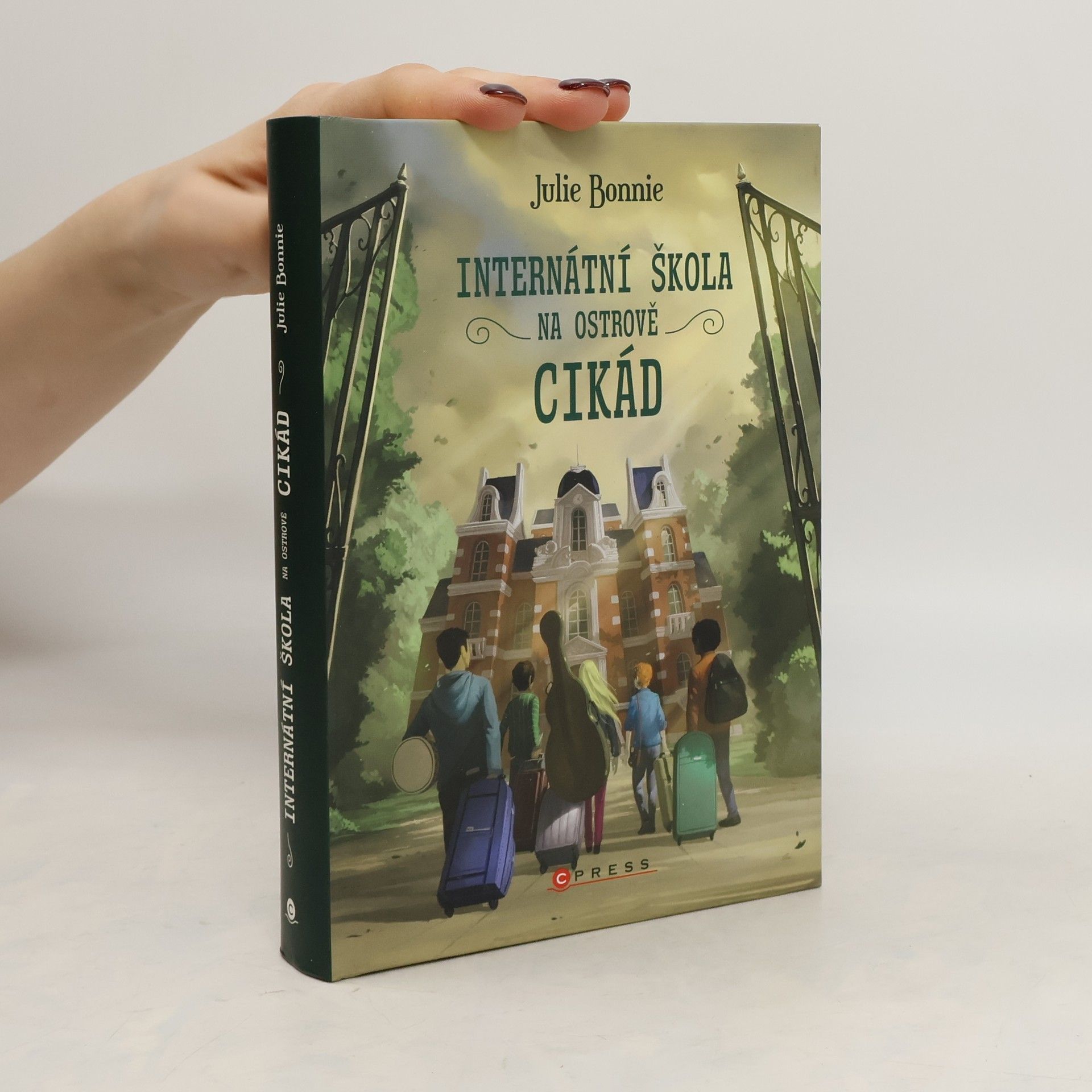 Julie Bonnie Internátní škola na Ostrově cikád