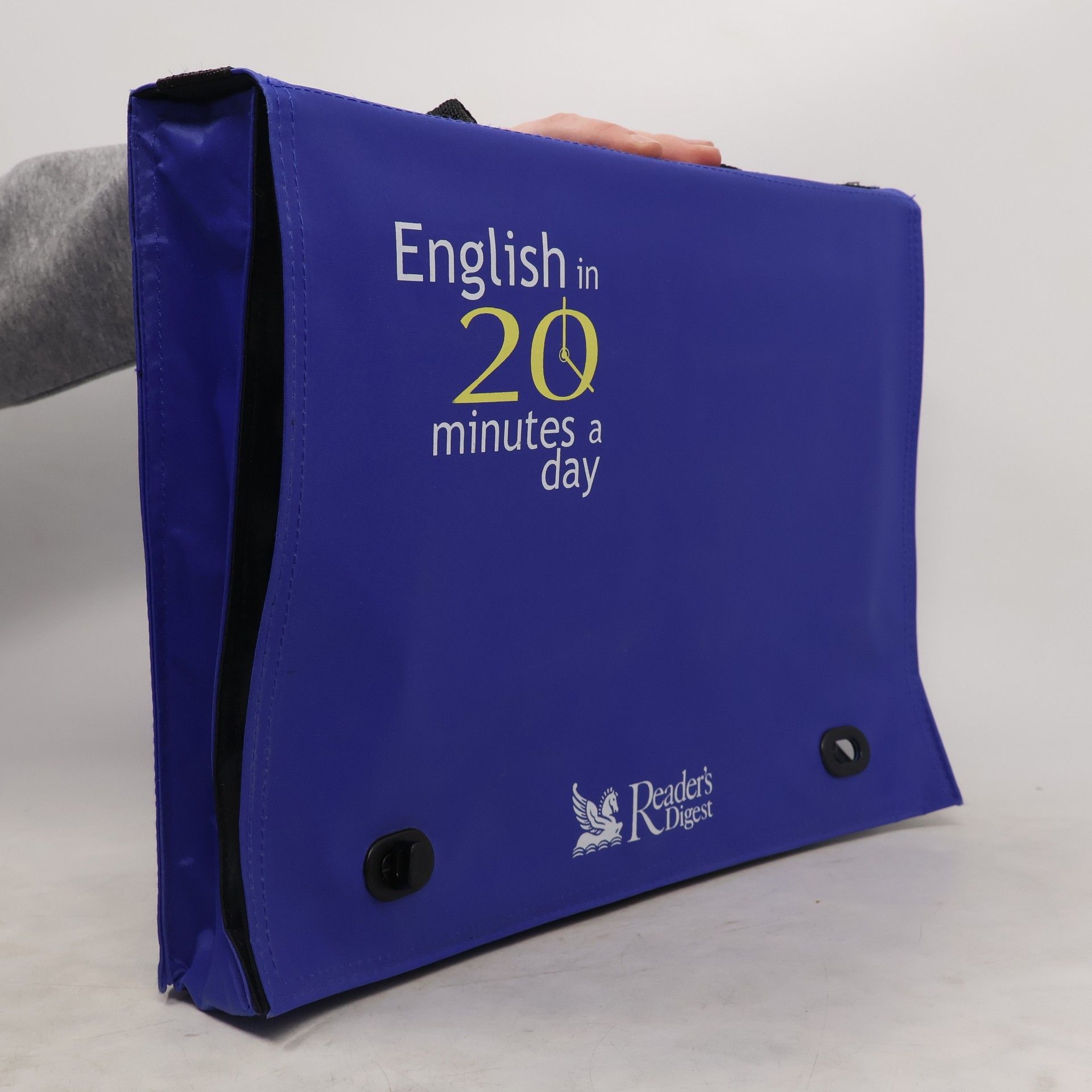 kolektiv English in 20 minutes a day. 1-6 (kufřík s CD, sešity a pevnou a měkkou deskou, resource book a audio book)