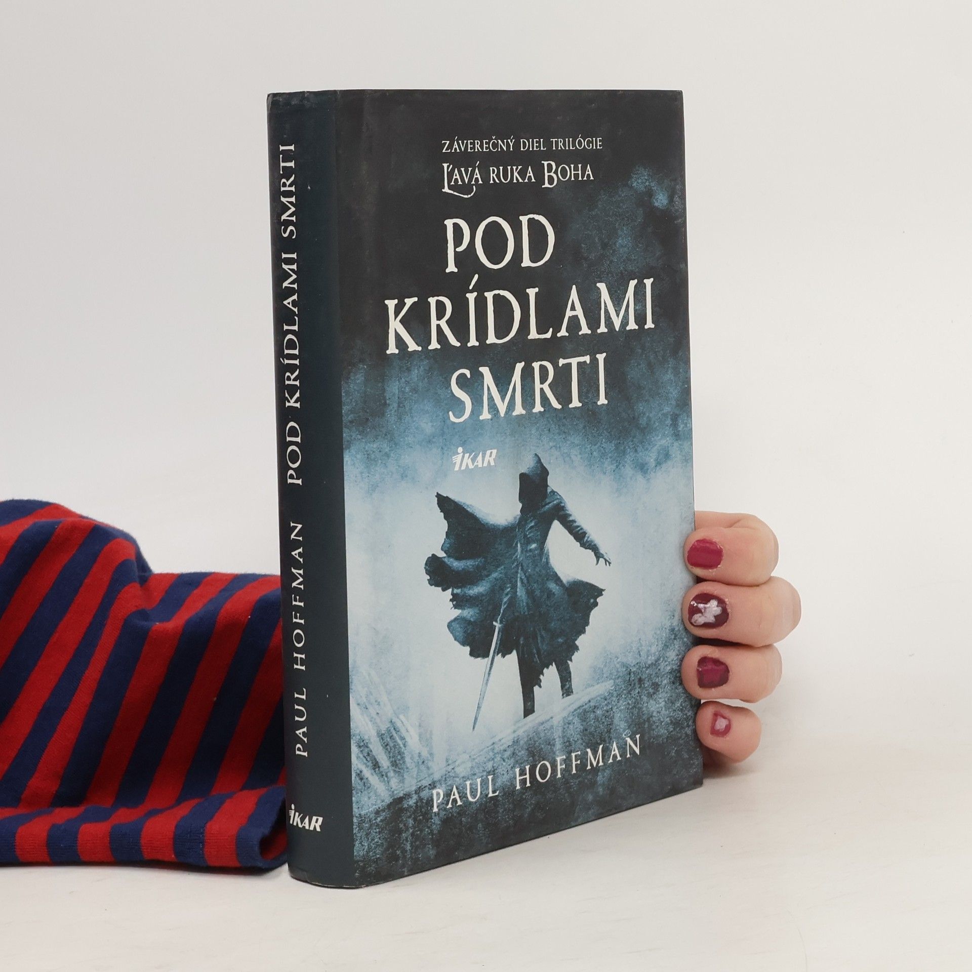 Paul Hoffman Pod krídlami smrti