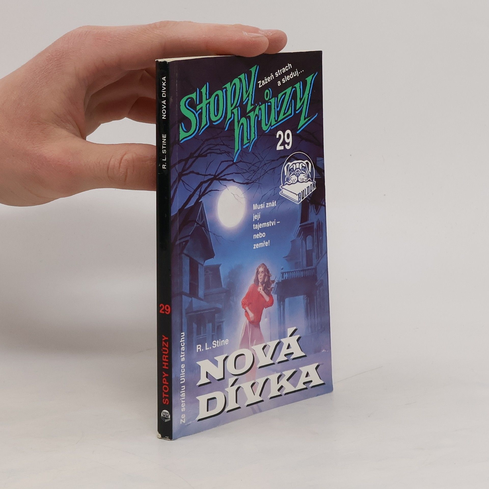 R. L. Stine Nová dívka