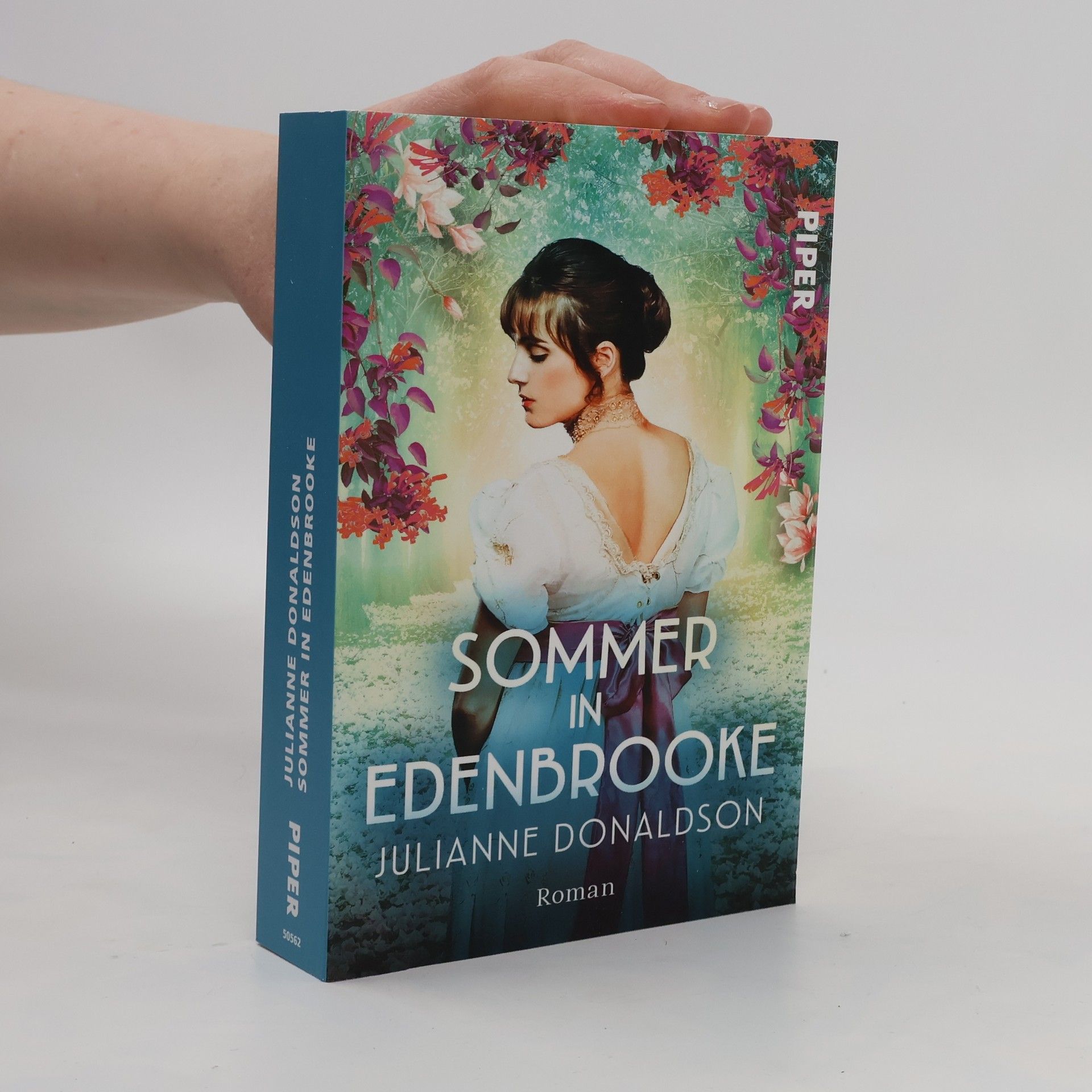 Julianne Donaldson Sommer in Edenbrooke