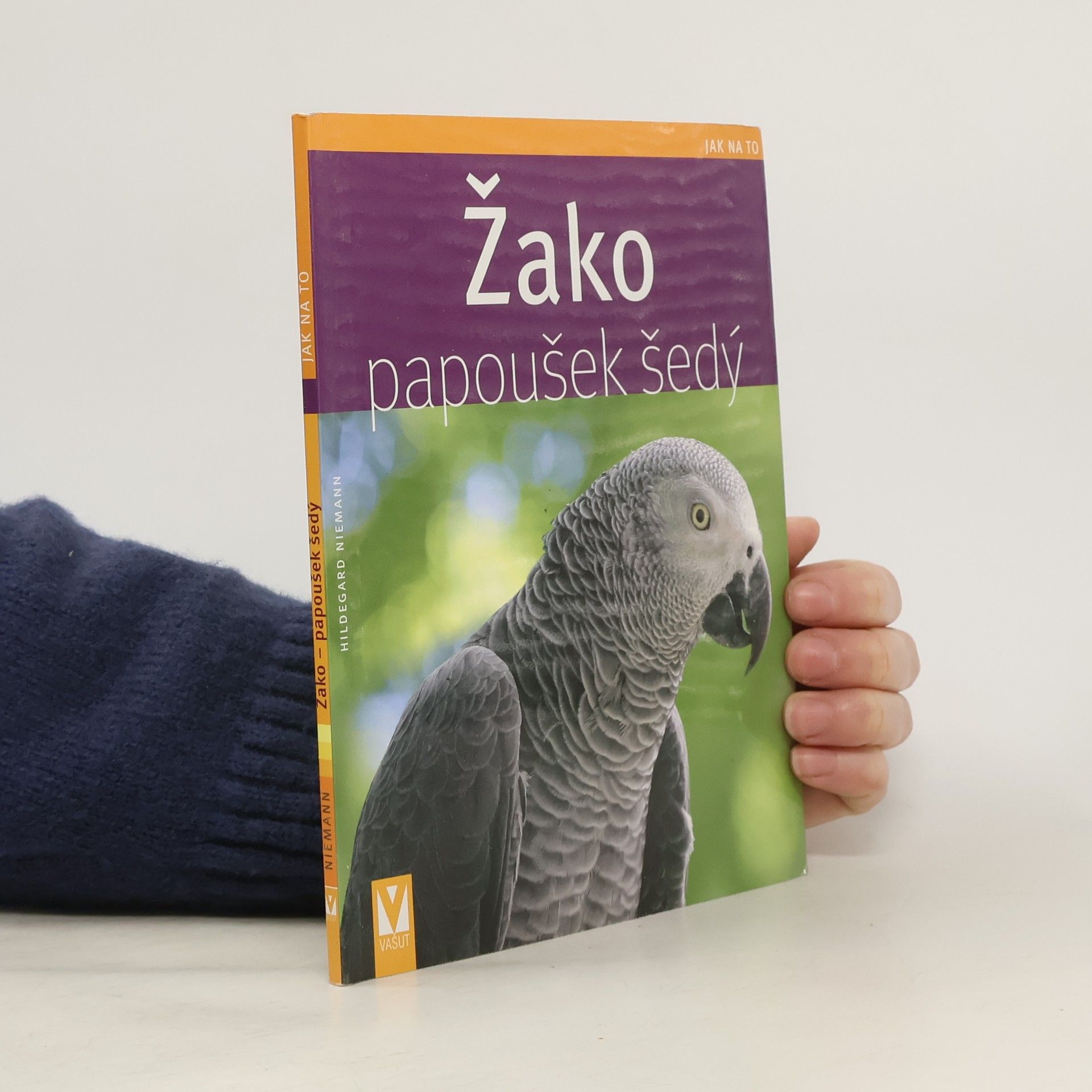 Hildegard Niemann Žako papoušek šedý