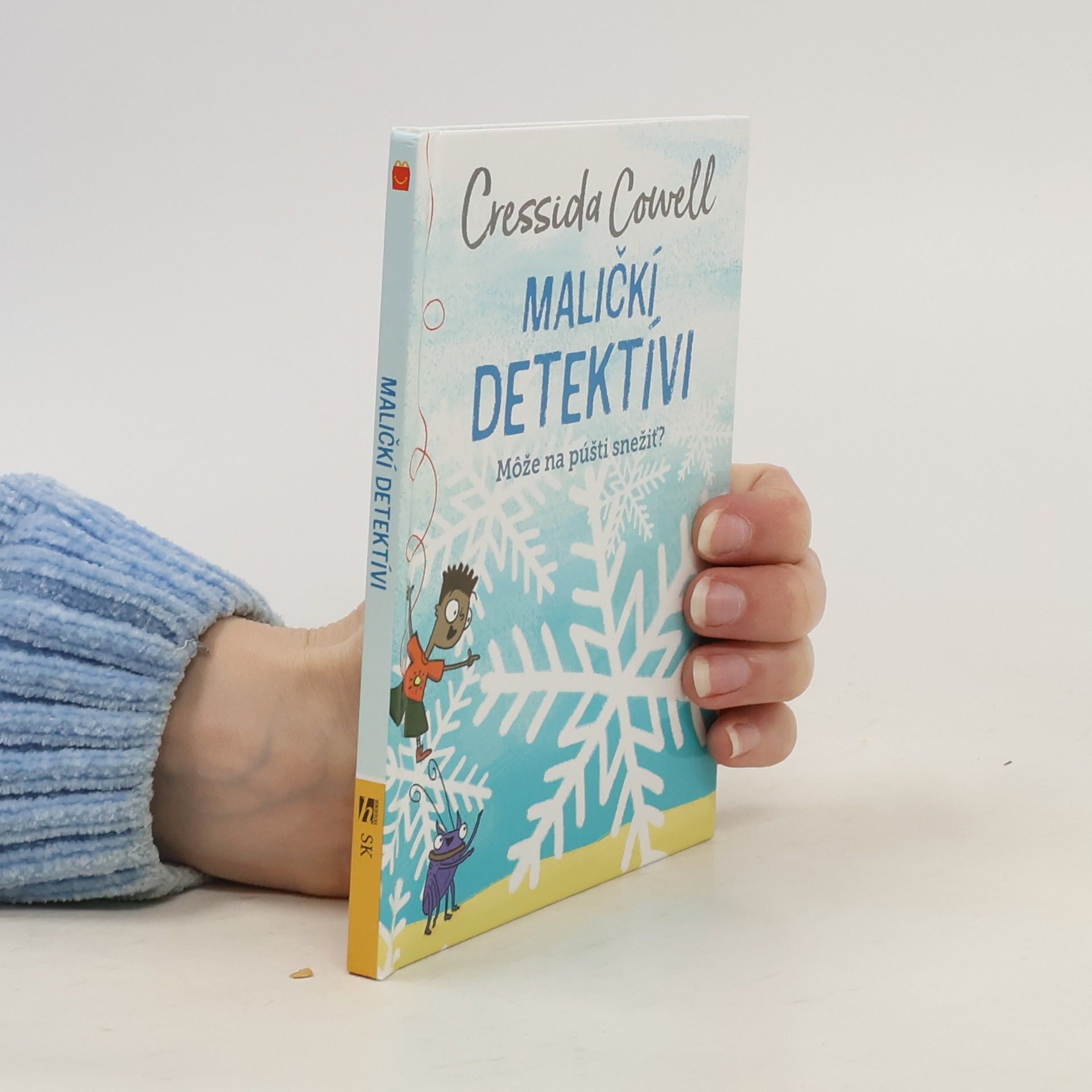 Cressida Cowell Maličkí detektívi. Môže na púšti snežit?