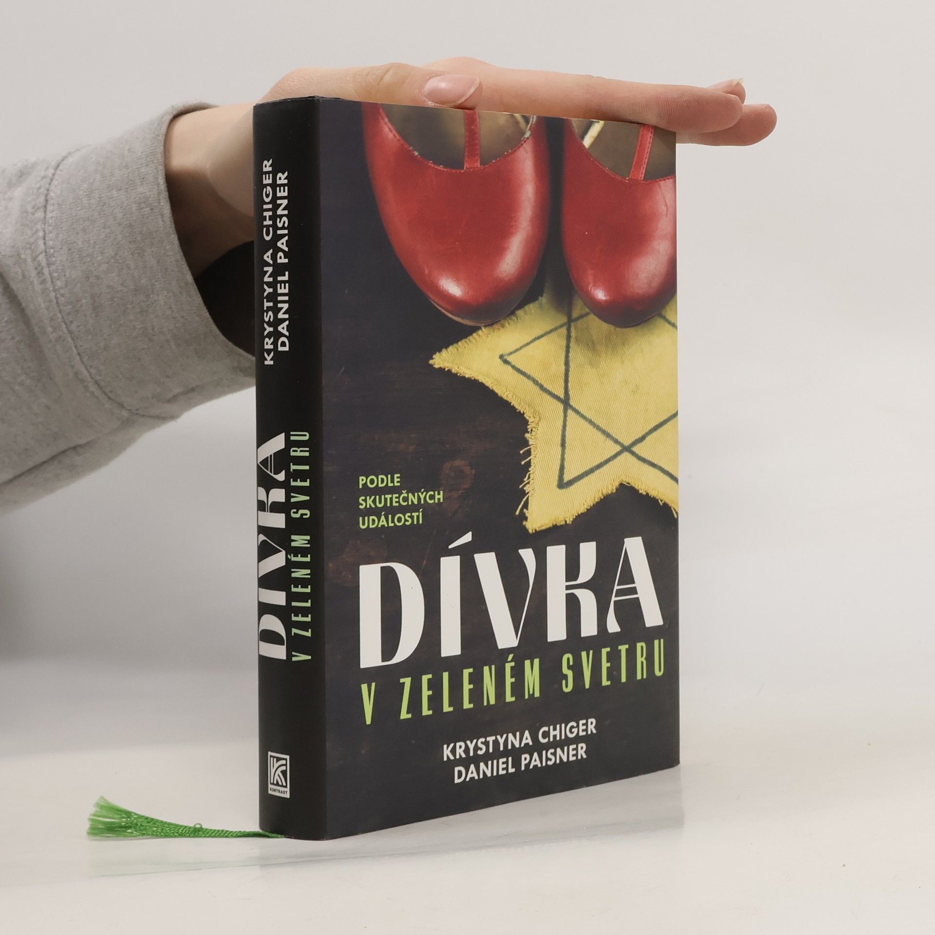 Krystyna Chiger Dívka v zeleném svetru
