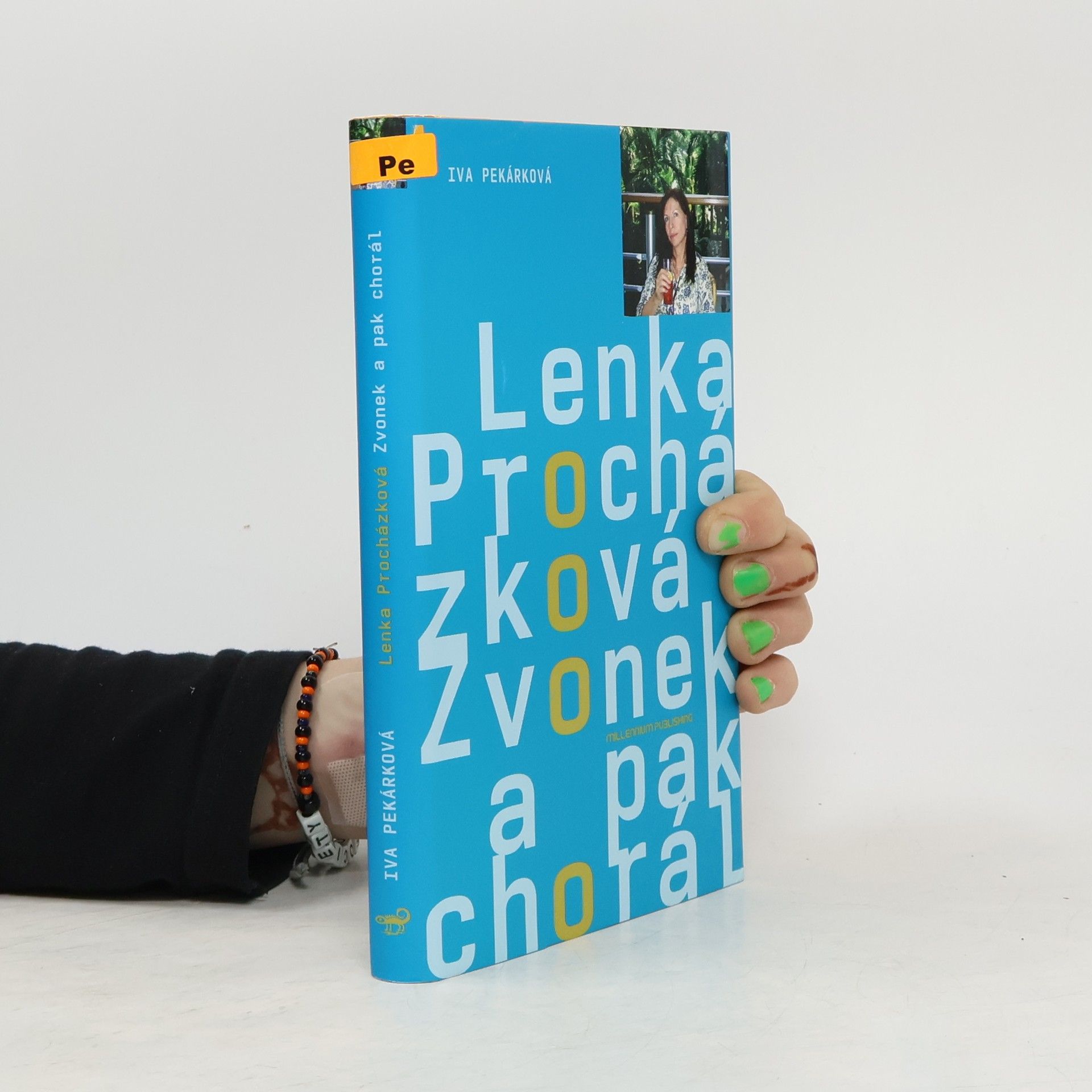 Lenka Procházková Zvonek a pak chorál