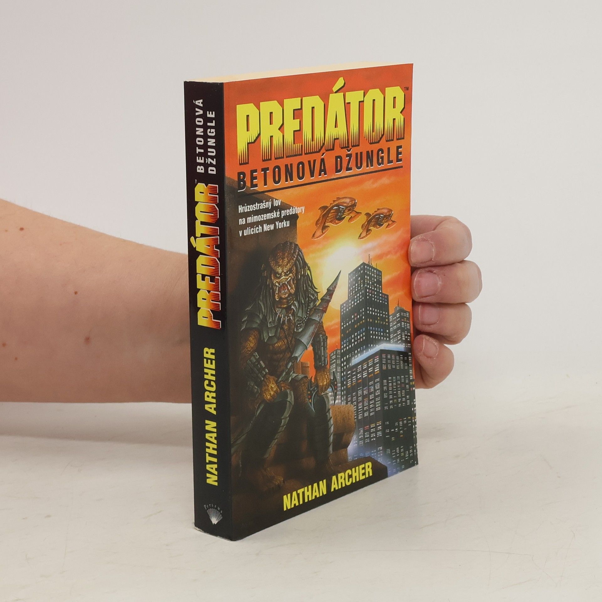 Jan Měchura Predátor. Betonová džungle