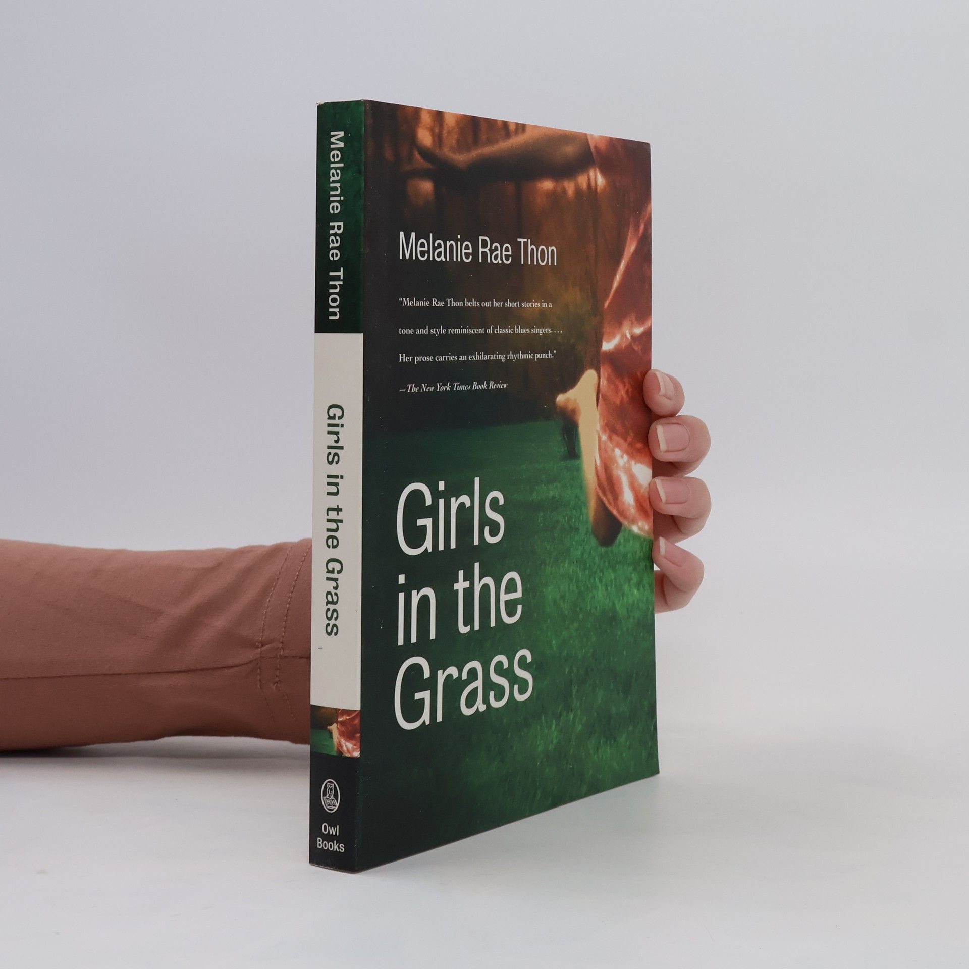 Melanie Rae Thon Girls in the Grass