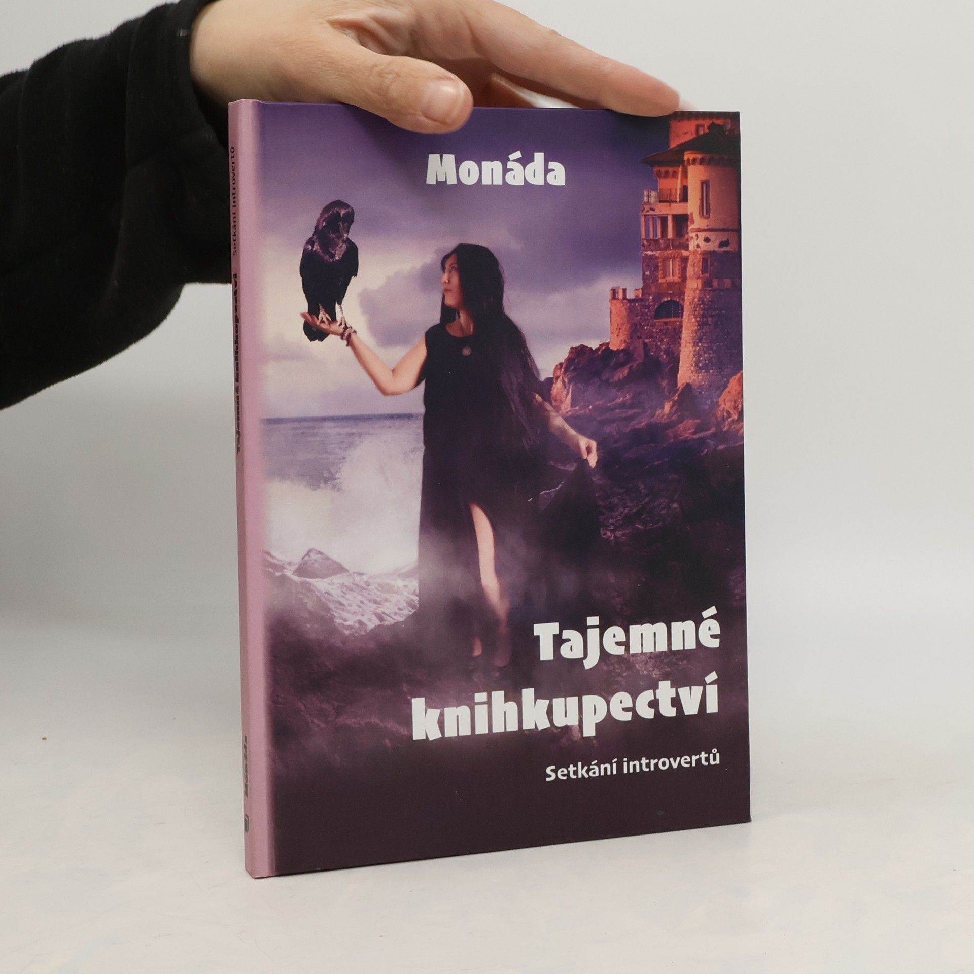 Monáda Tajemné knihkupectví : setkání introvertů