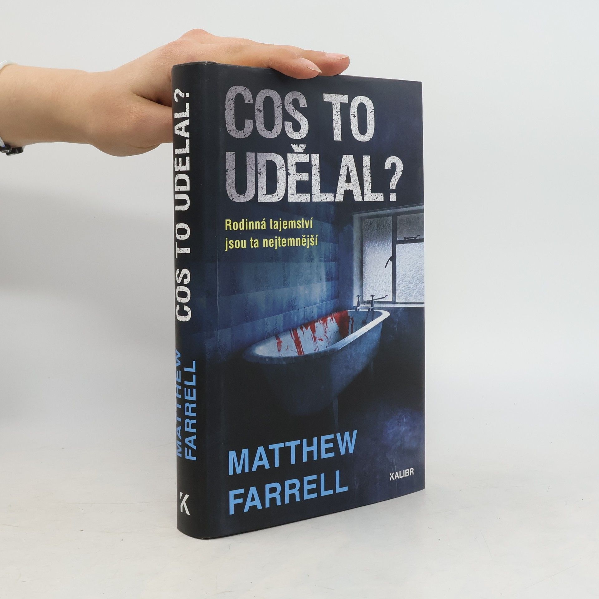 Matthew Farrell Cos to udělal?