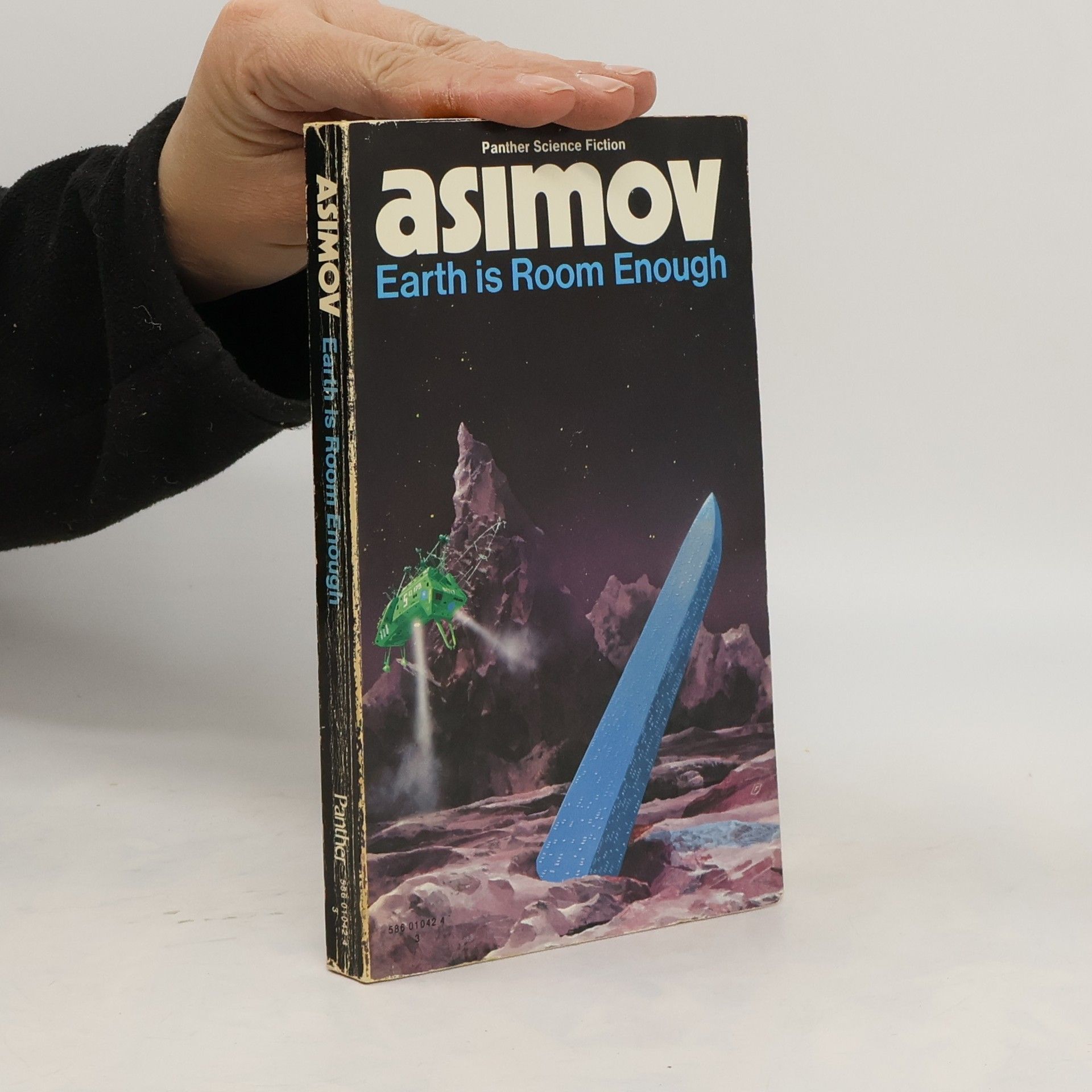 Isaac Asimov Earth is Room Enough