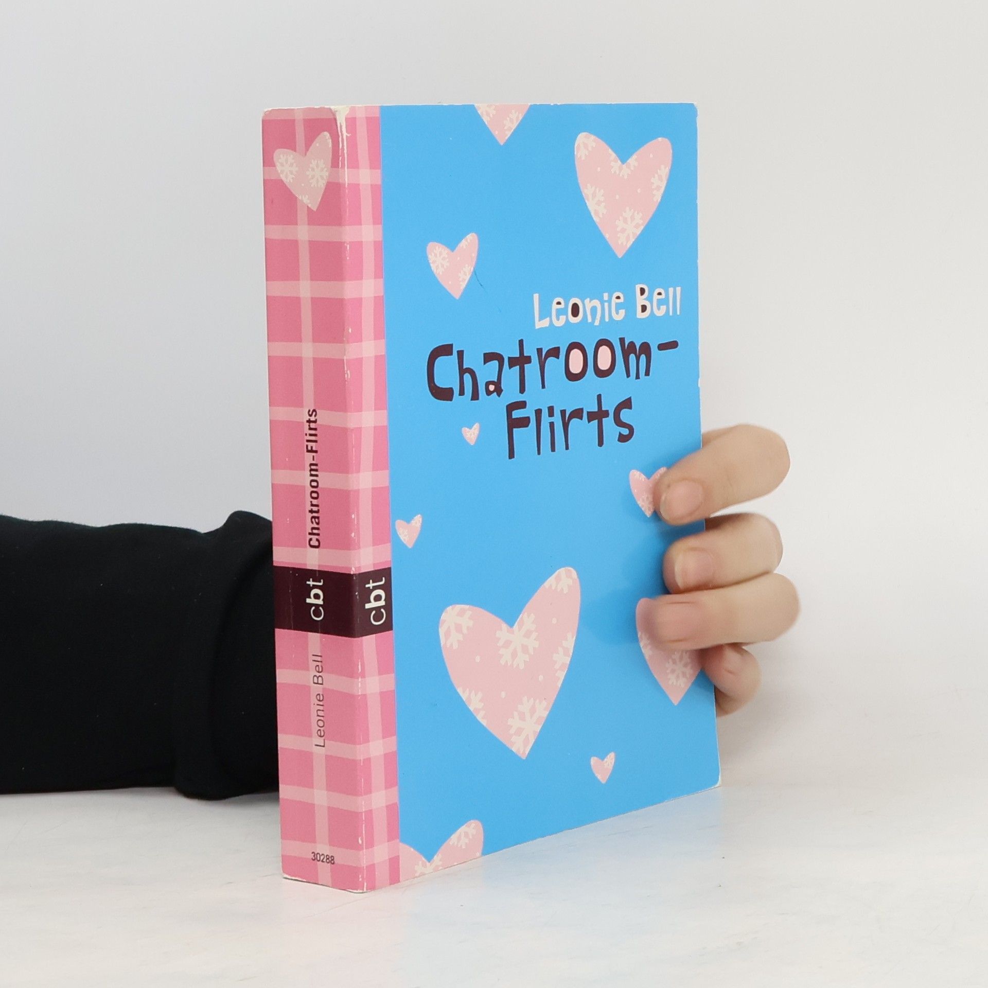 Leonie Bell Chatroom-Flirts