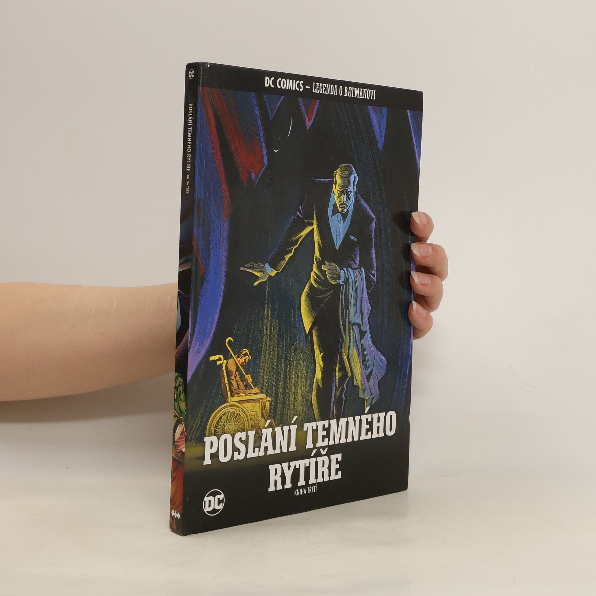 kolektiv DC Comics. Legenda o Batmanovi 041. Poslání temného rytíře 3.