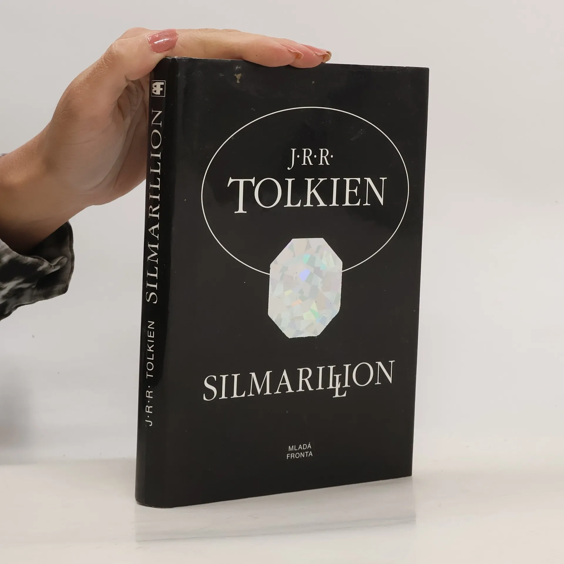 Silmarillion | Kniha | J. R. R. Tolkien | CS