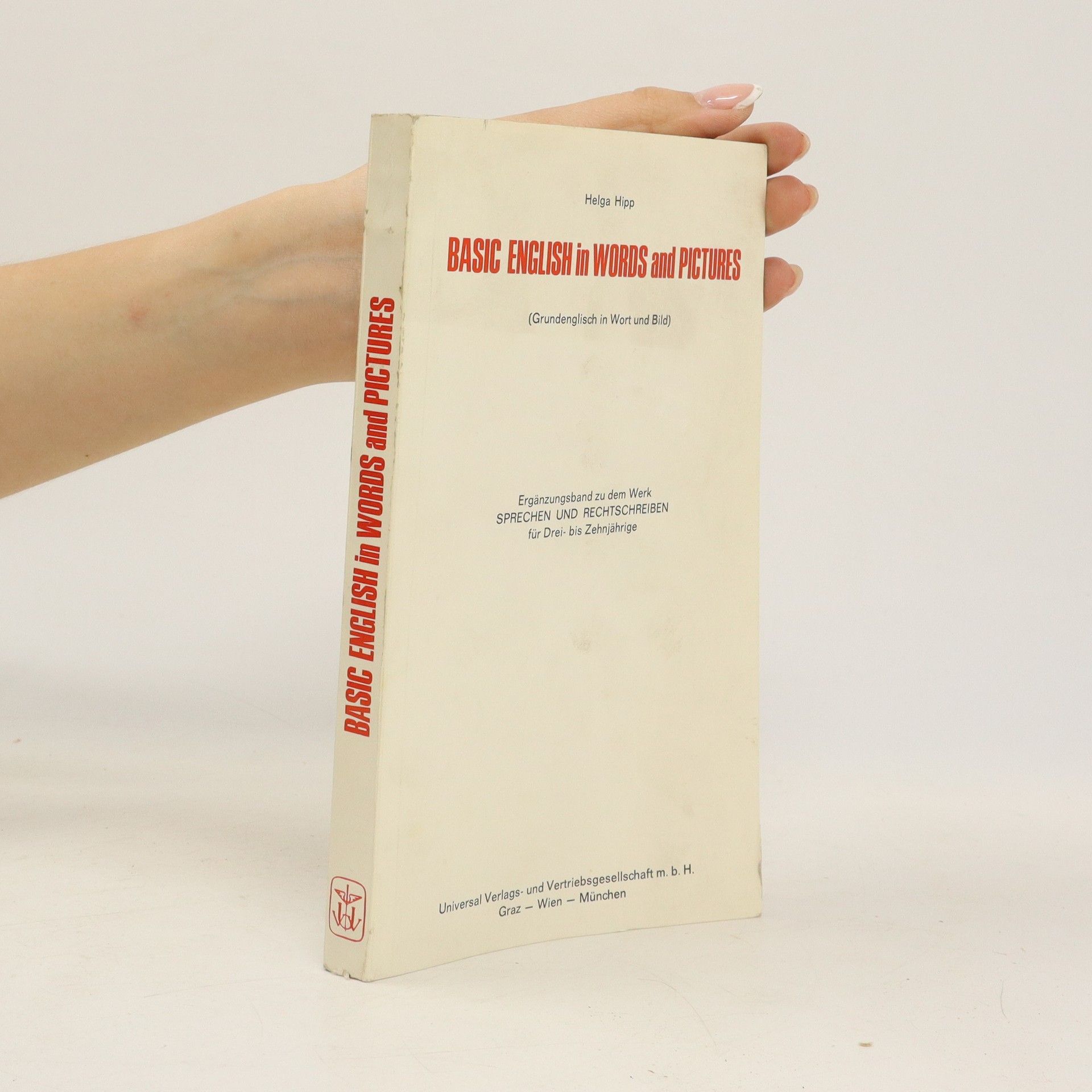 Helga Hipp Basic English in Words and Pictures