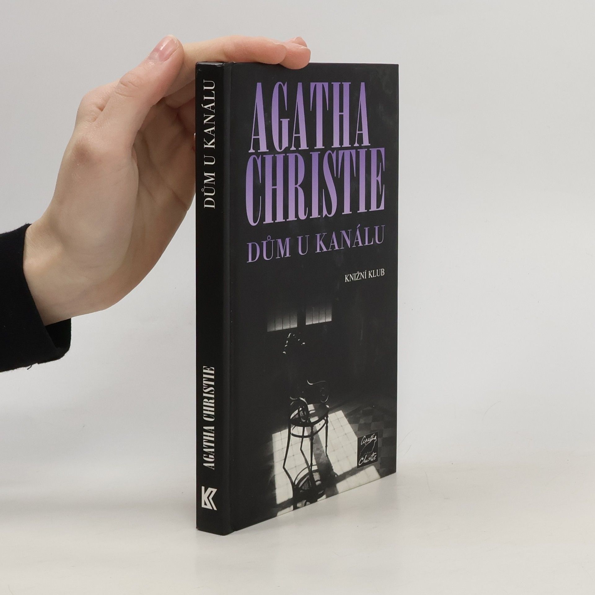 Agatha Christie Dům u kanálu