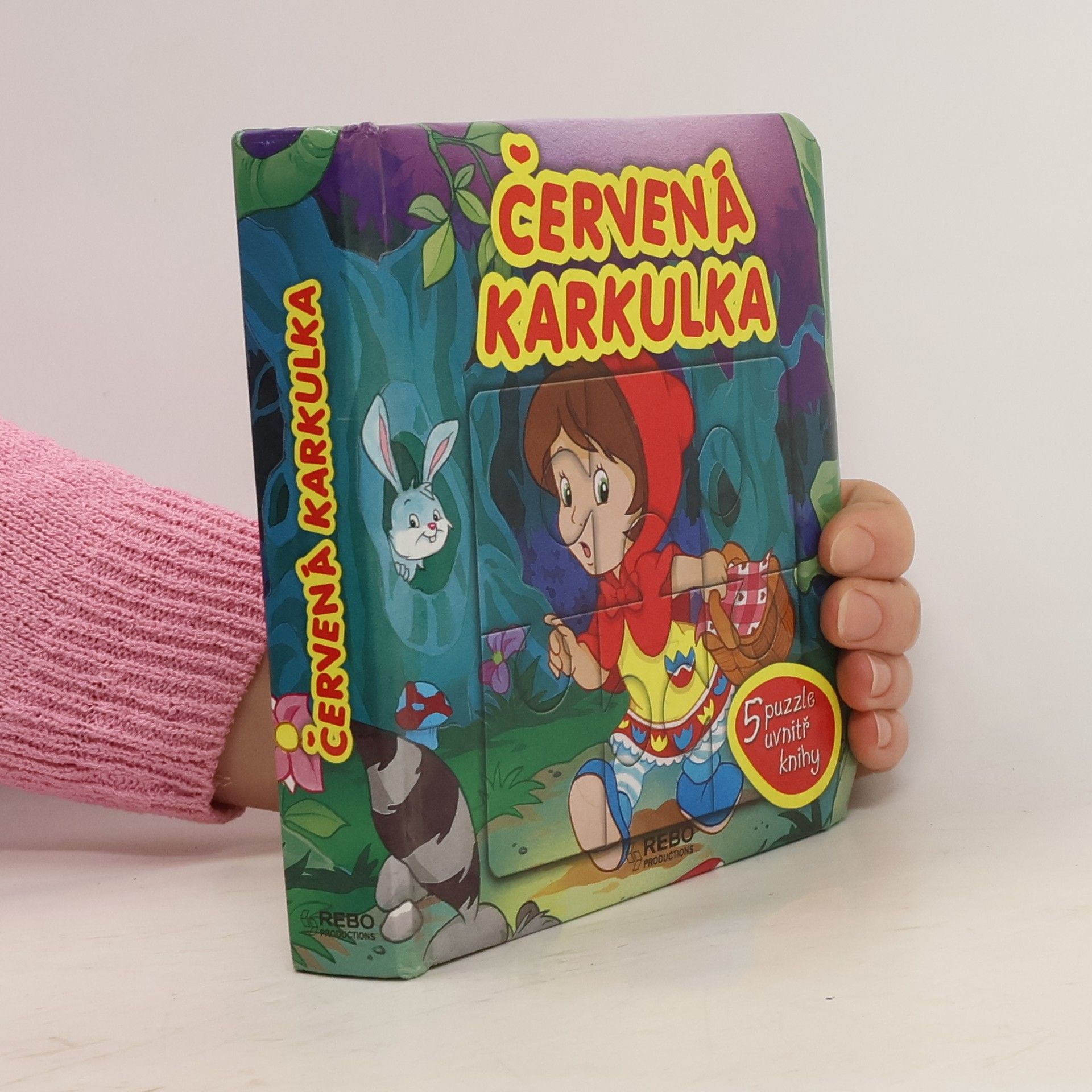 Jitka Špačková Červená Karkulka : 5 puzzle uvnitř knihy