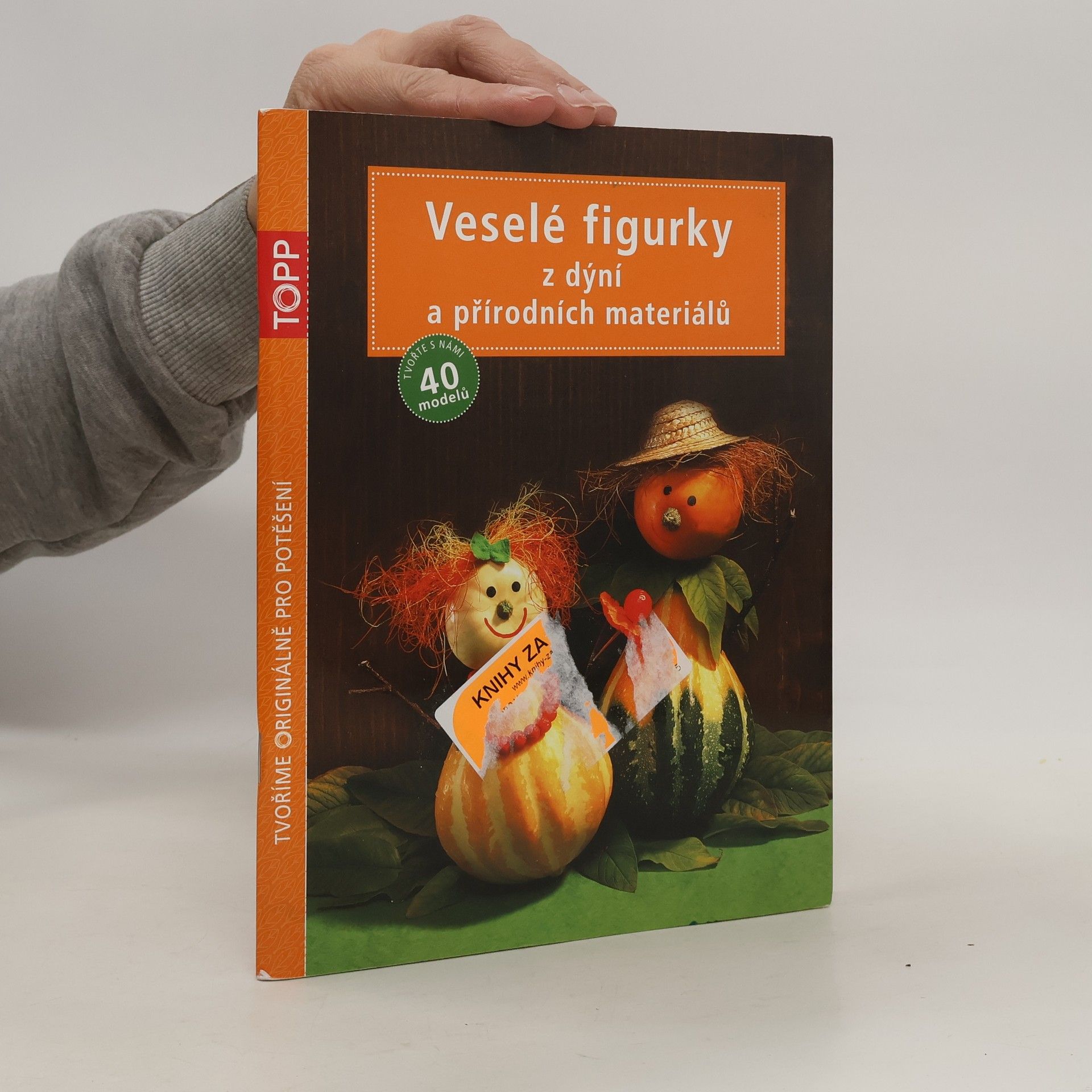 Pia Pedevilla Veselé figurky z dýní a přírodních materiálů