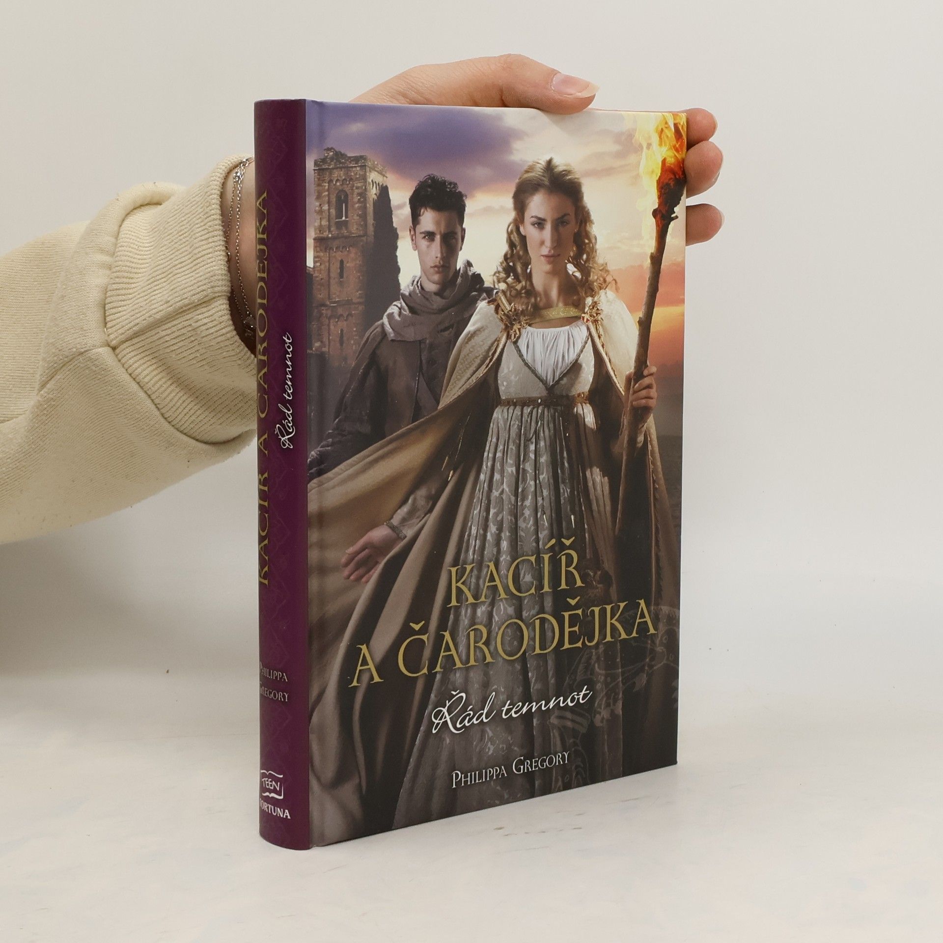 Philippa Gregory Řád temnot. Kacíř a čarodějka
