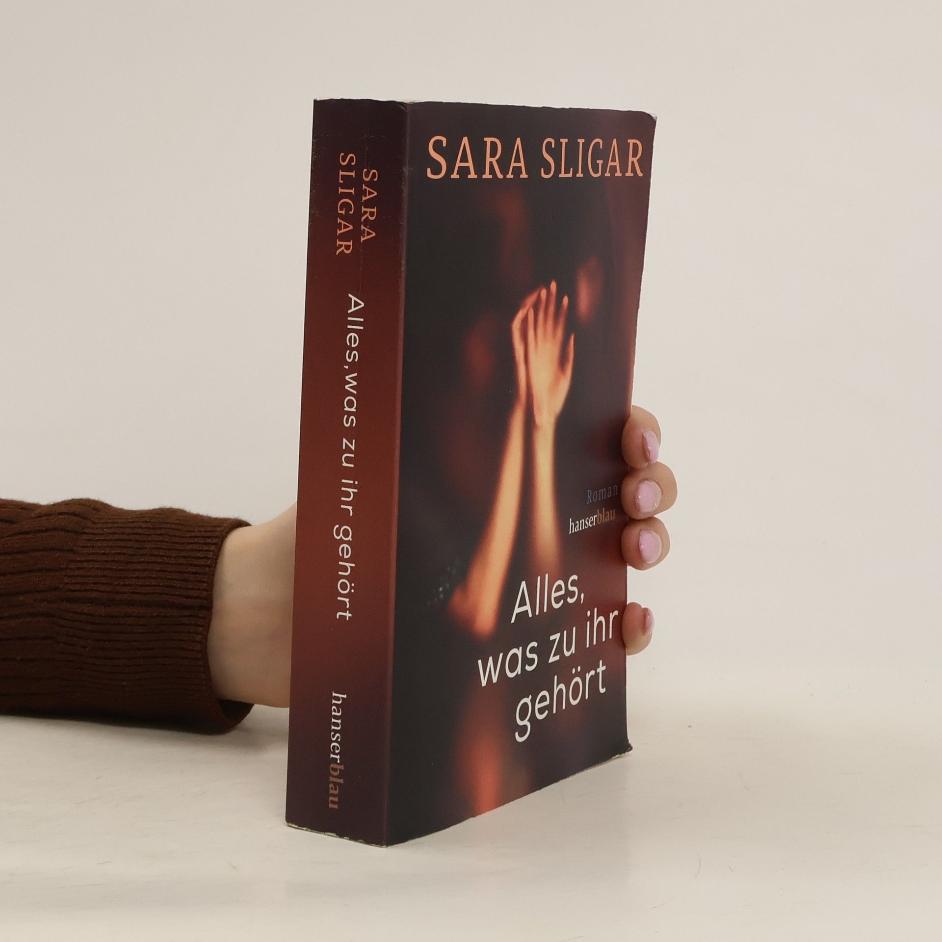 Sara Sligar Alles, was zu ihr gehört