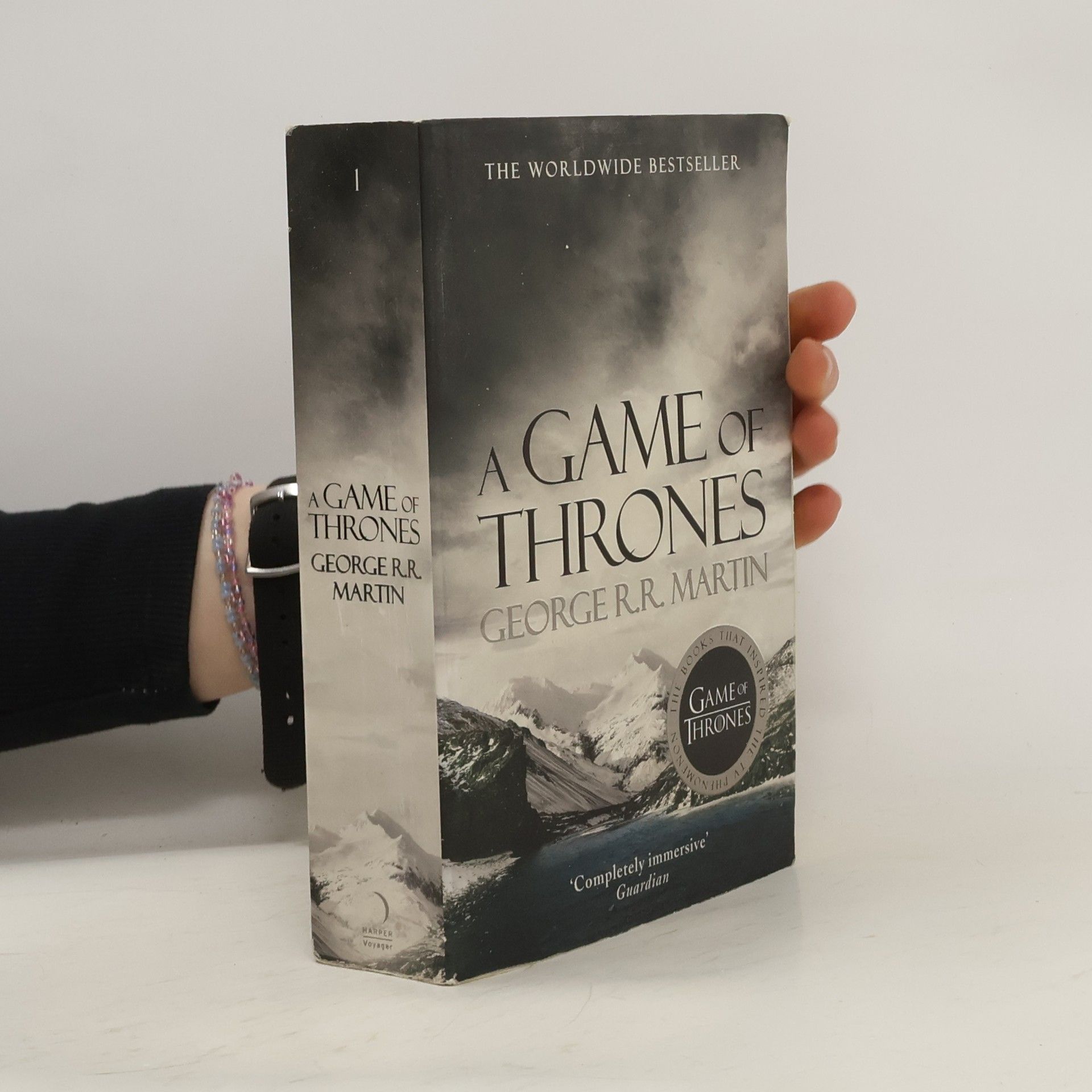 George R. R. Martin A Game of Thrones : Book one of A song of ice and fire