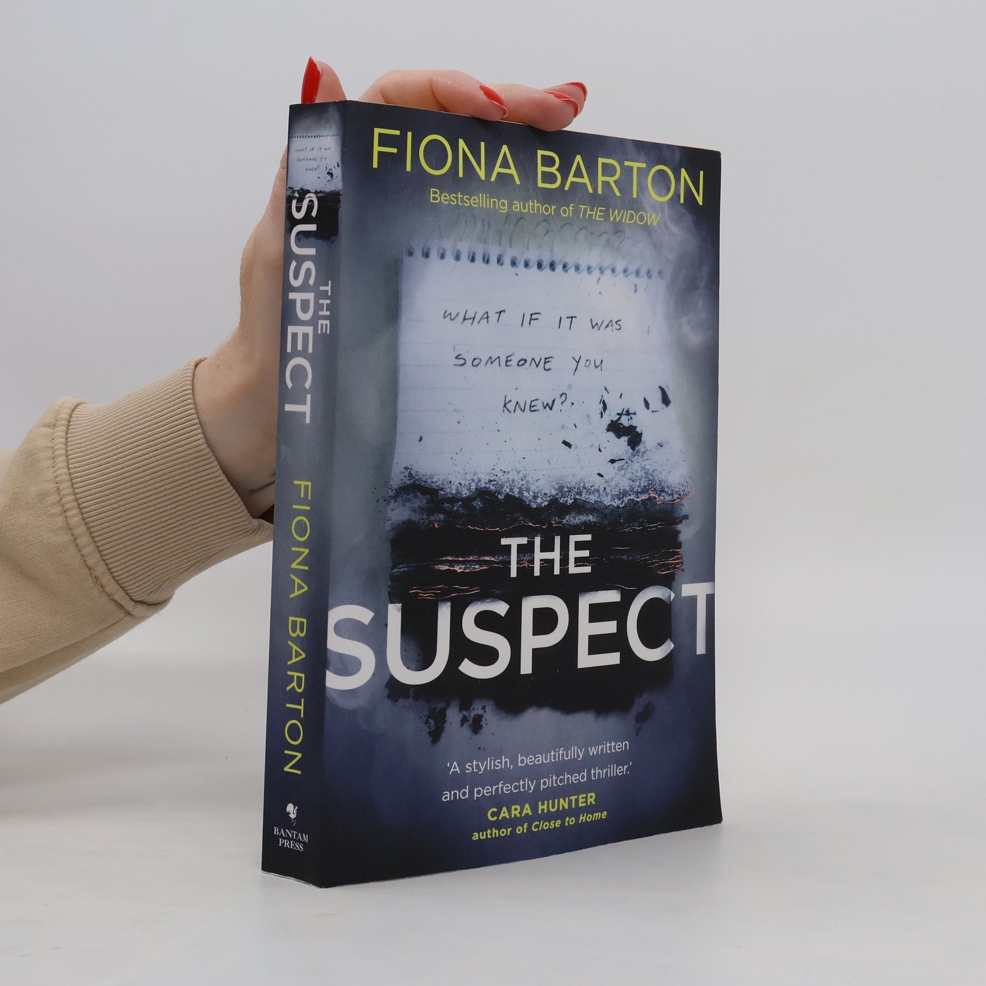 Fiona Barton The Suspect : From the No. 1 bestselling author of Richard & Judy Book Club hit The Child