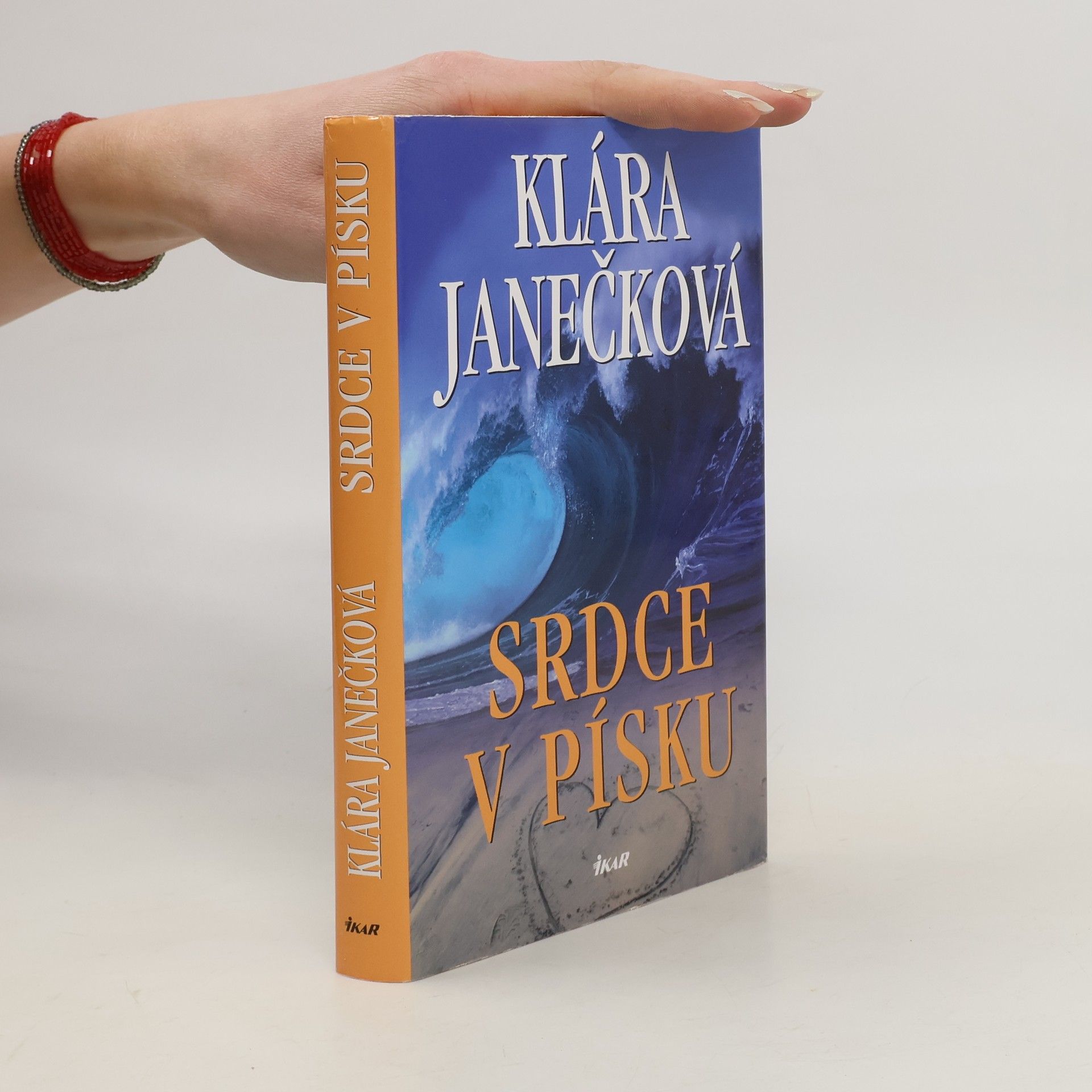 Klára Janečková Srdce v písku