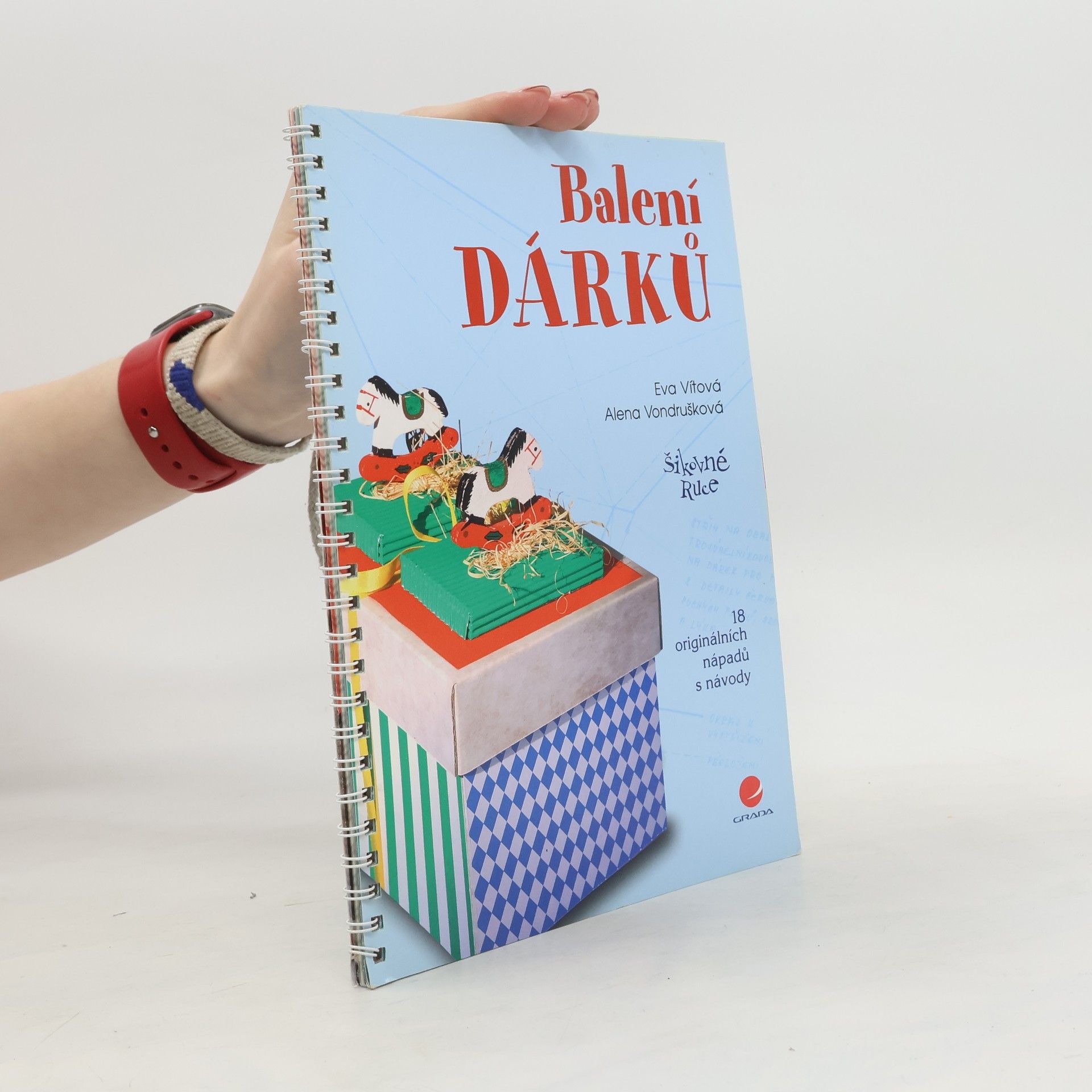 Alena Vondrušková Balení dárků