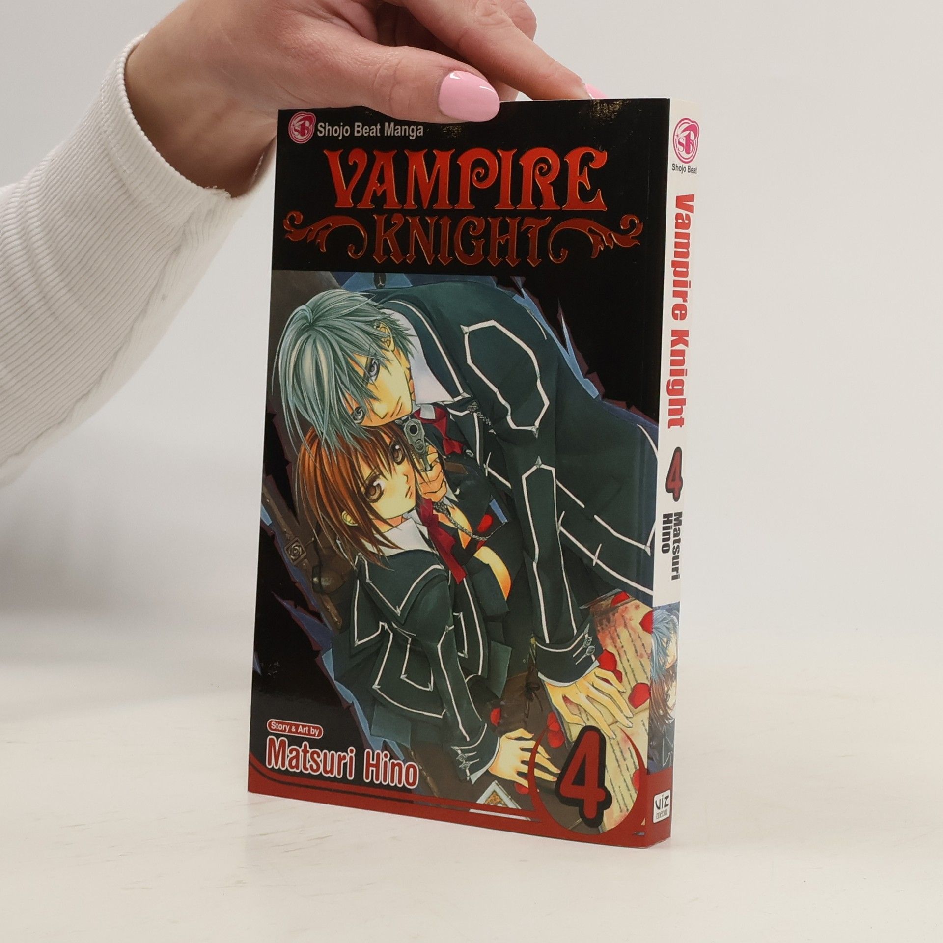 Matsuri Hino Vampire Knight, Vol. 4