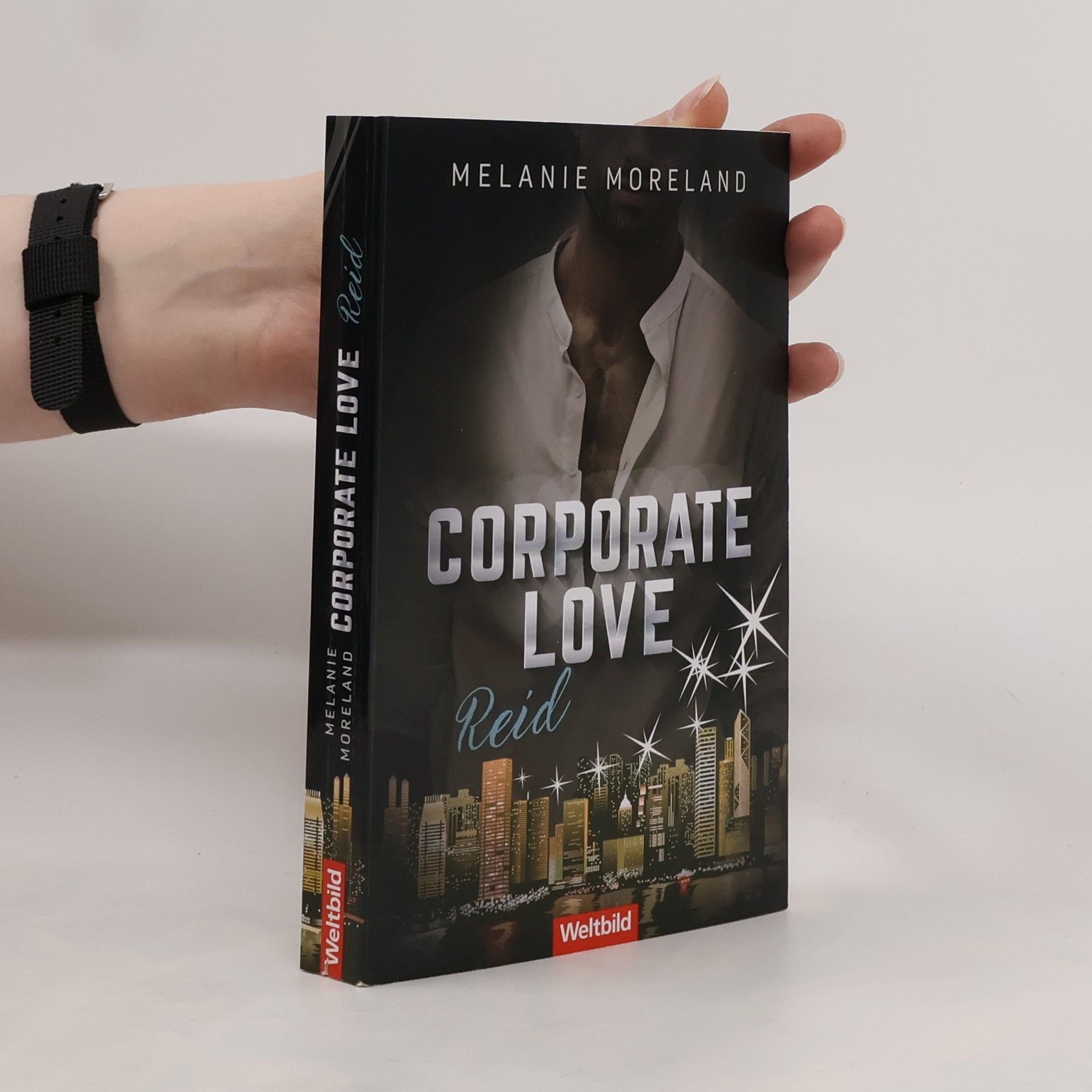 Melanie Moreland Corporate Love. Reid