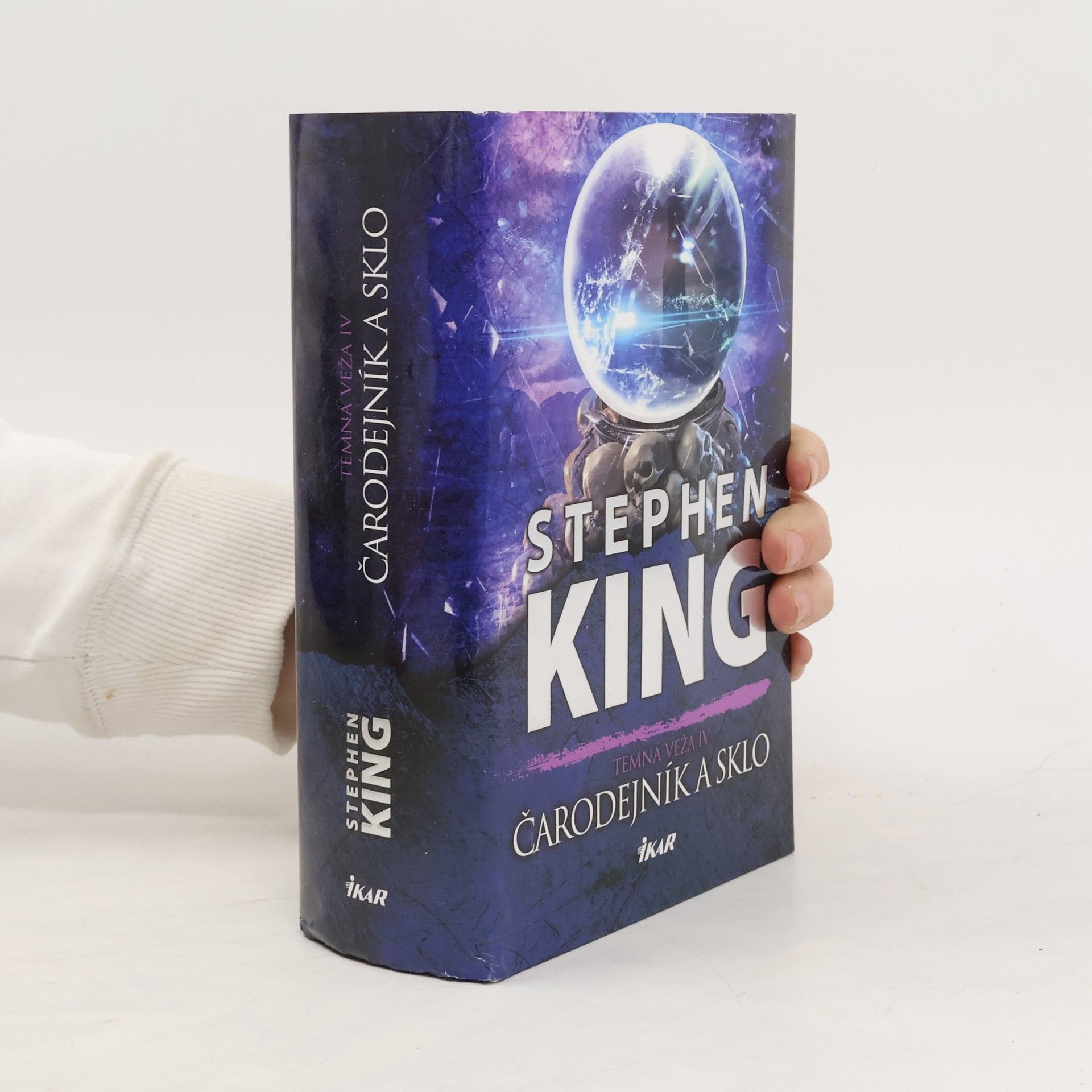 Stephen King Čarodejník a sklo