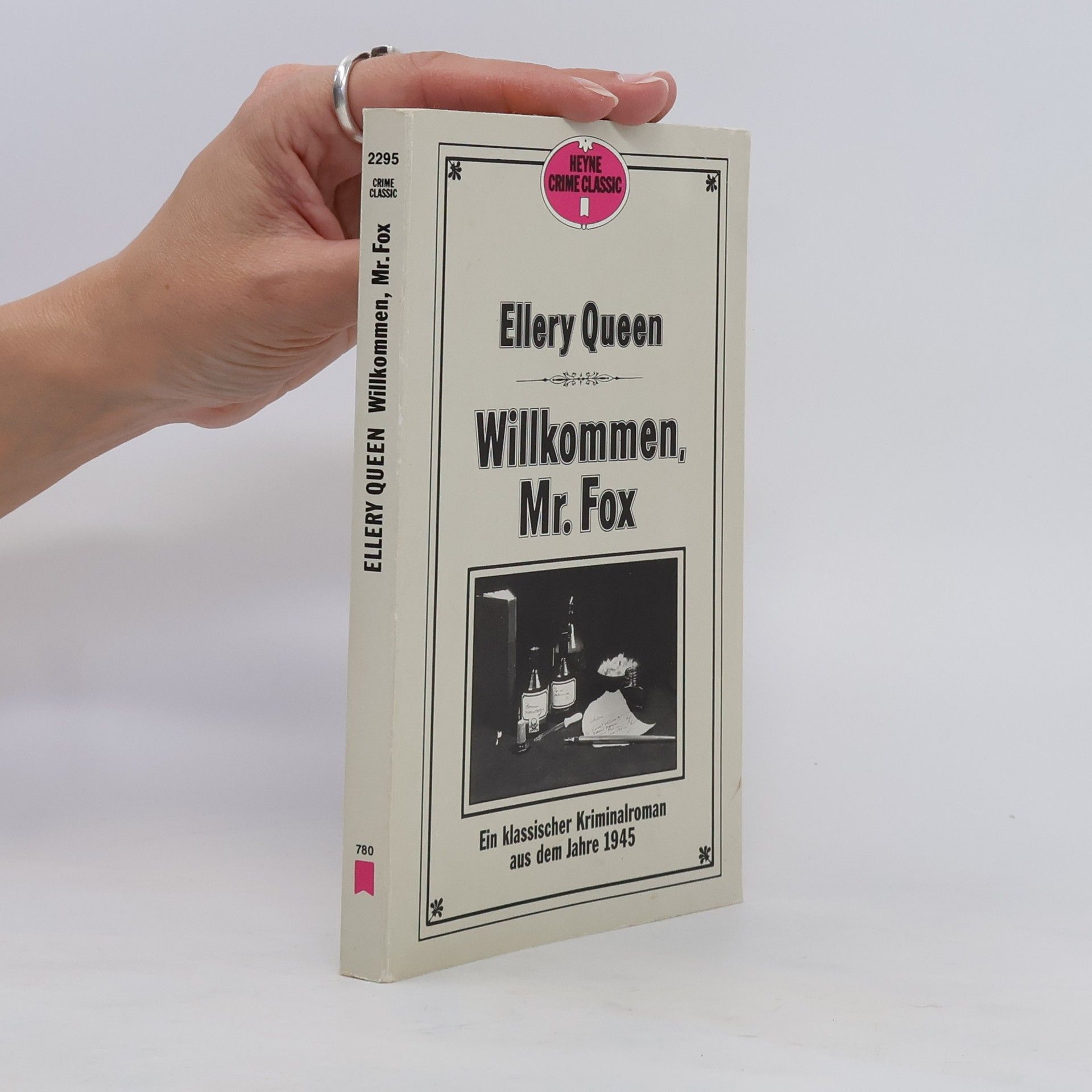 Ellery Queen Willkommen, Mr. Fox