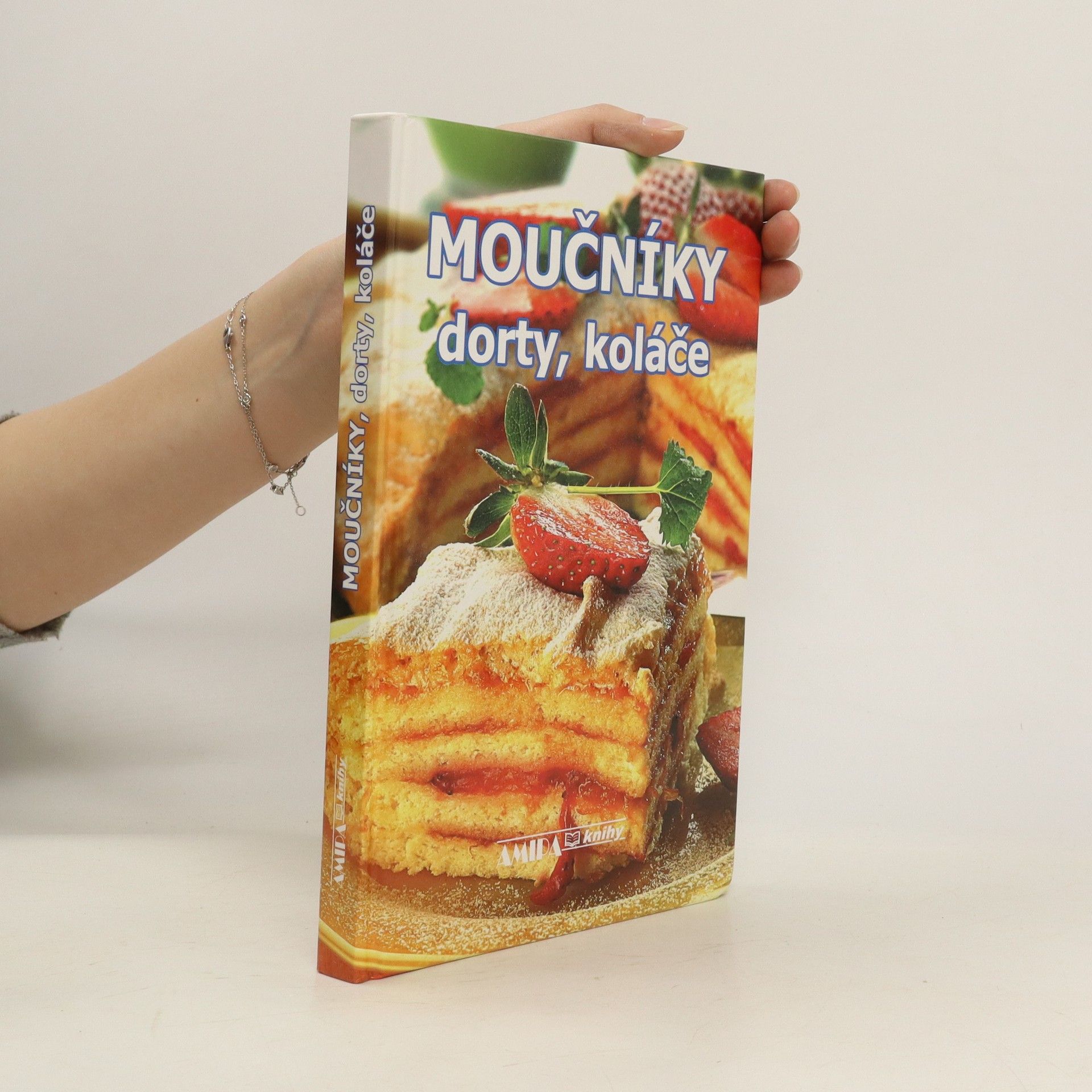 Kateřina Navarová Moučníky, dorty, koláče