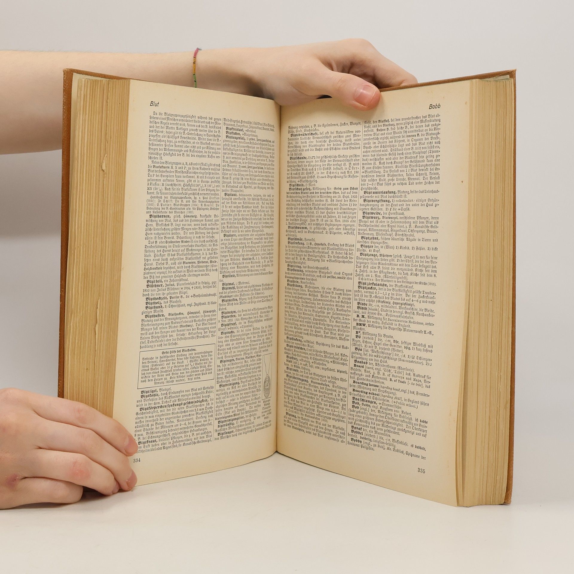 Autorenkollektiv Allbuch in vier Bänden und einem Atlas. Der Neue Brockhaus 1. A-E
