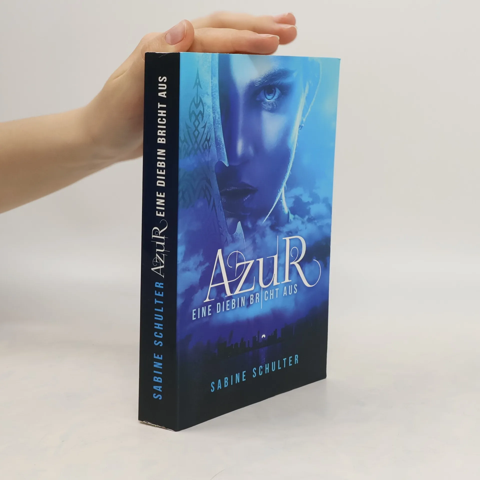 Azur - Eine Diebin bricht aus | Book | Paperback | Sabine Schulter | DE