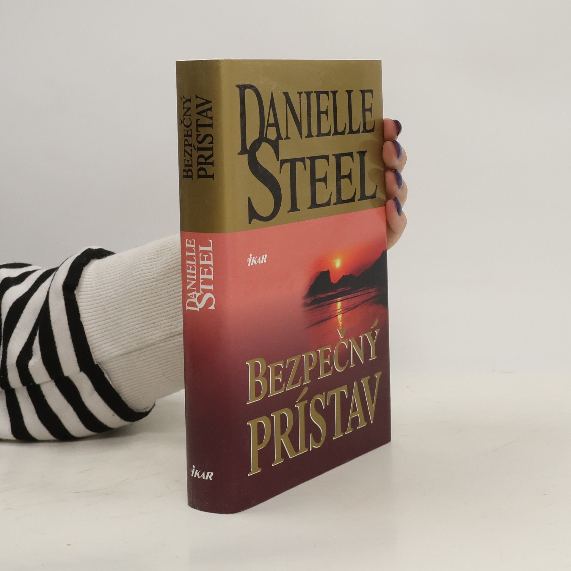 Danielle Steel Bezpečný prístav