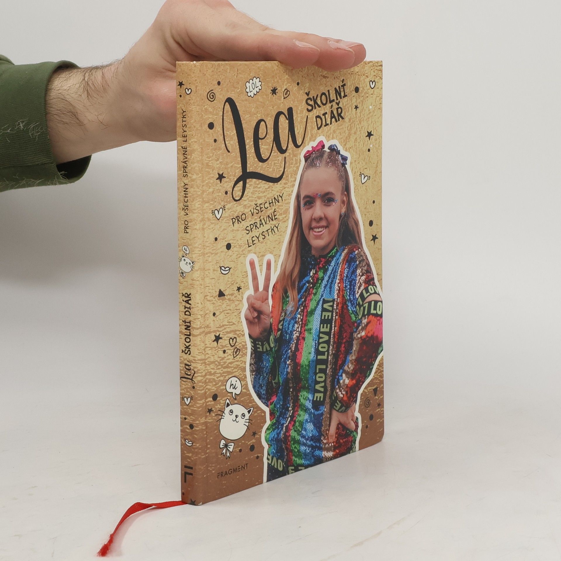 Collectif d'auteurs Lea. Školní diář pro všechny správné leystky