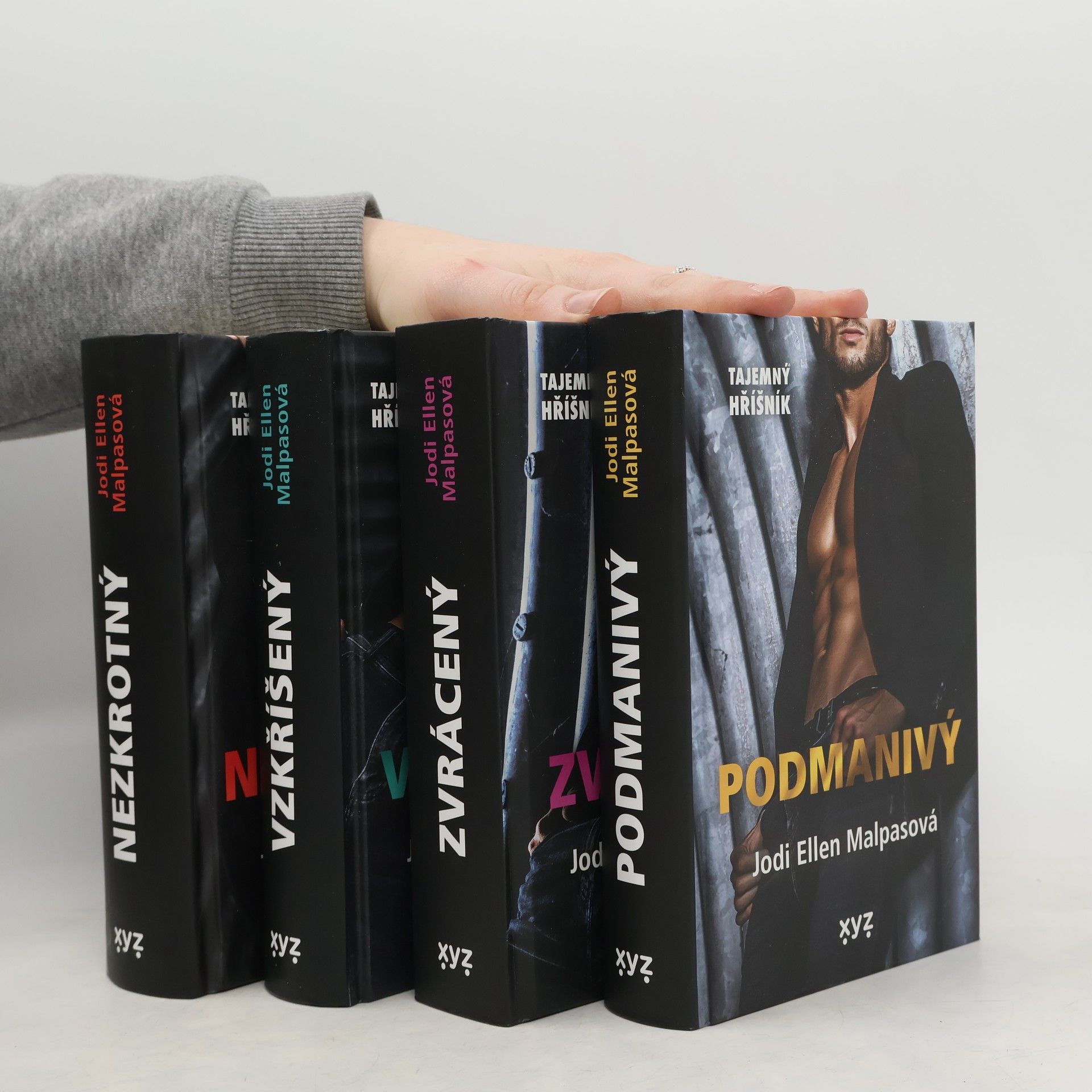 Jodi Ellen Malpas Tajemný hříšník 1-4