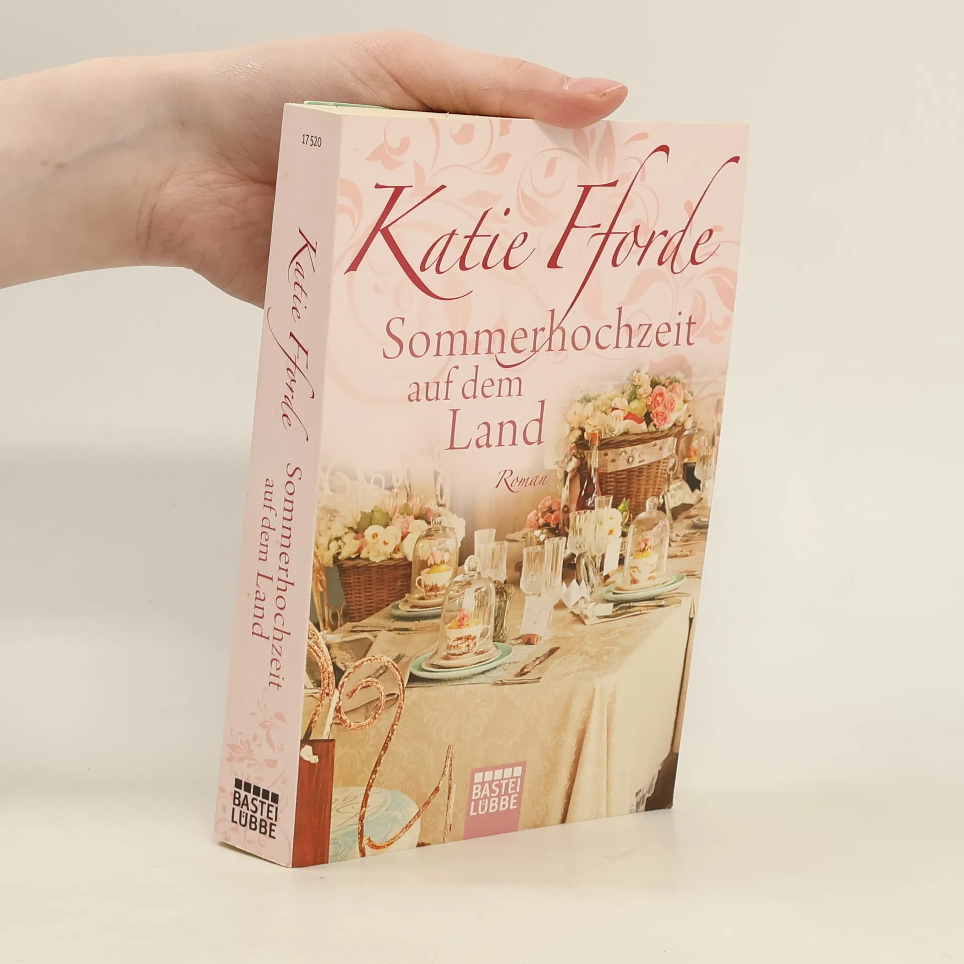 Sommerhochzeit auf dem Land | Book | Katie Fforde | EN
